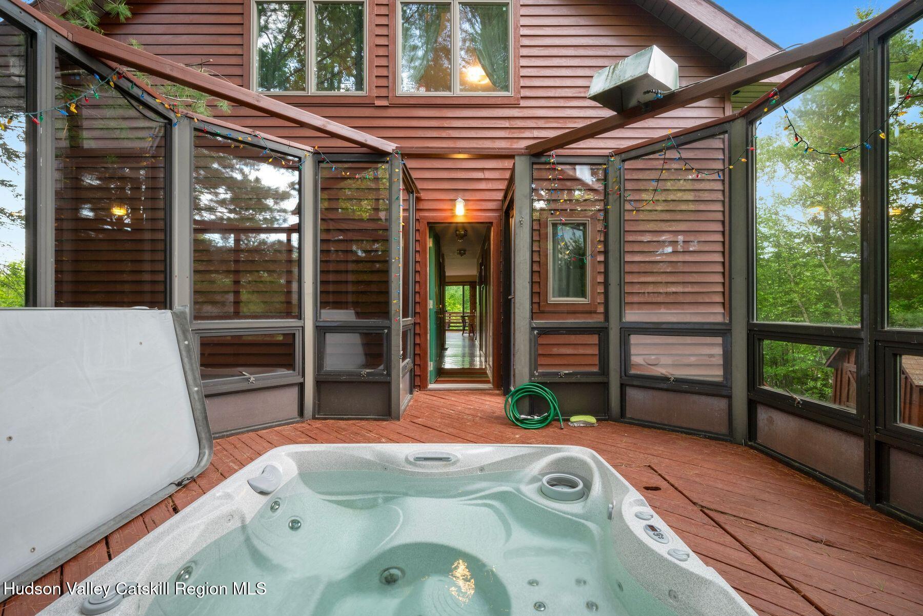 Hunter, New York, 12442, United States, 7 Bedrooms Bedrooms, ,3 BathroomsBathrooms,Residential,For Sale,1856172