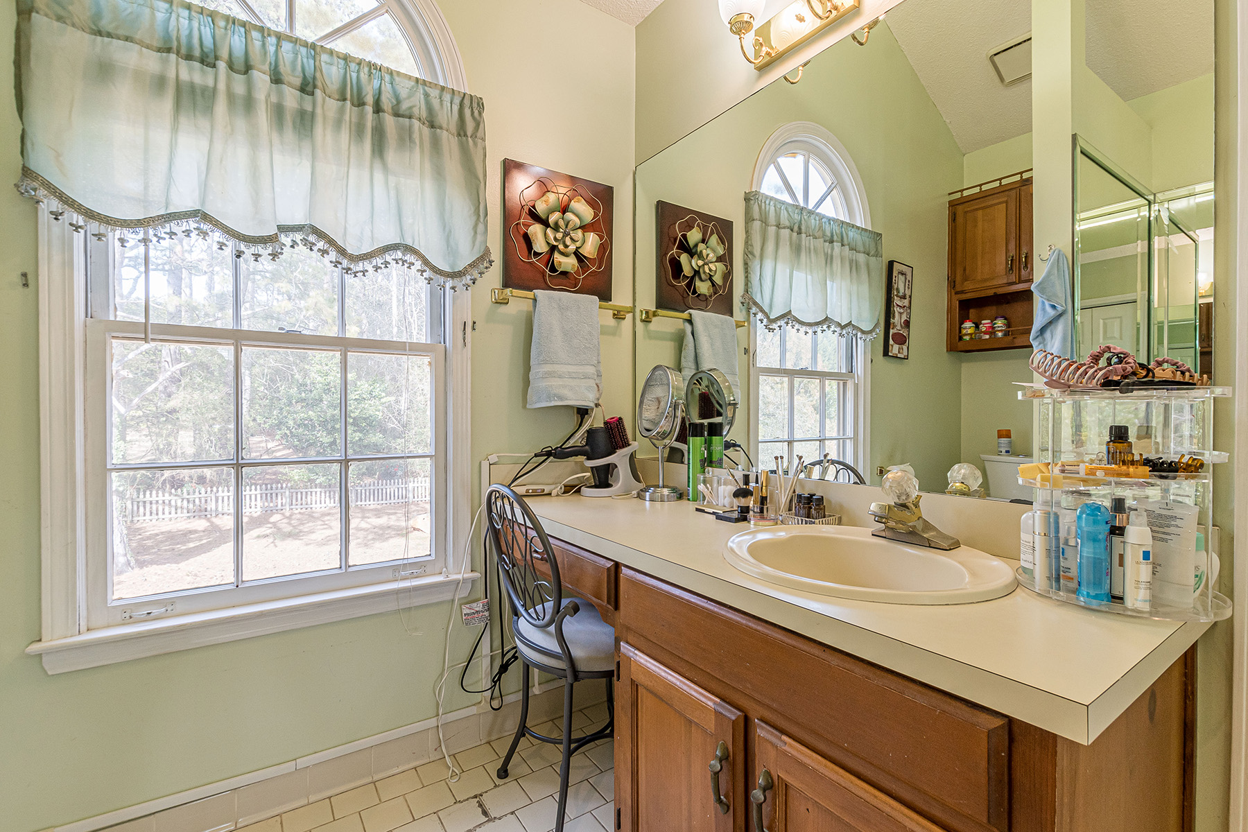  Beautifully Renovated Home in a Desirable Conyers Neighborhood - 物件實景