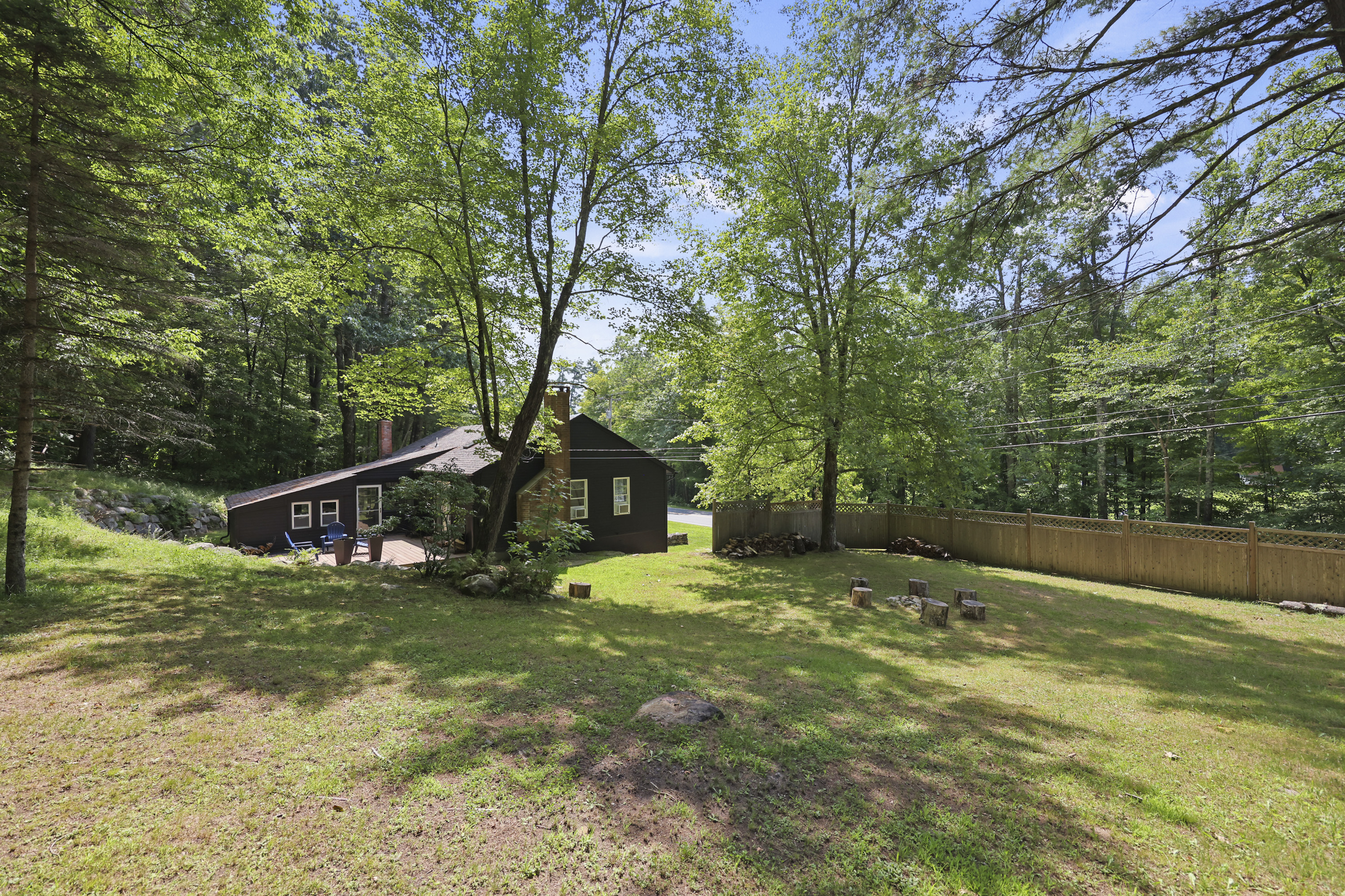  A Turnkey Berkshire Retreat Offering Style, Comfort, and an Exception Location - 物件實景