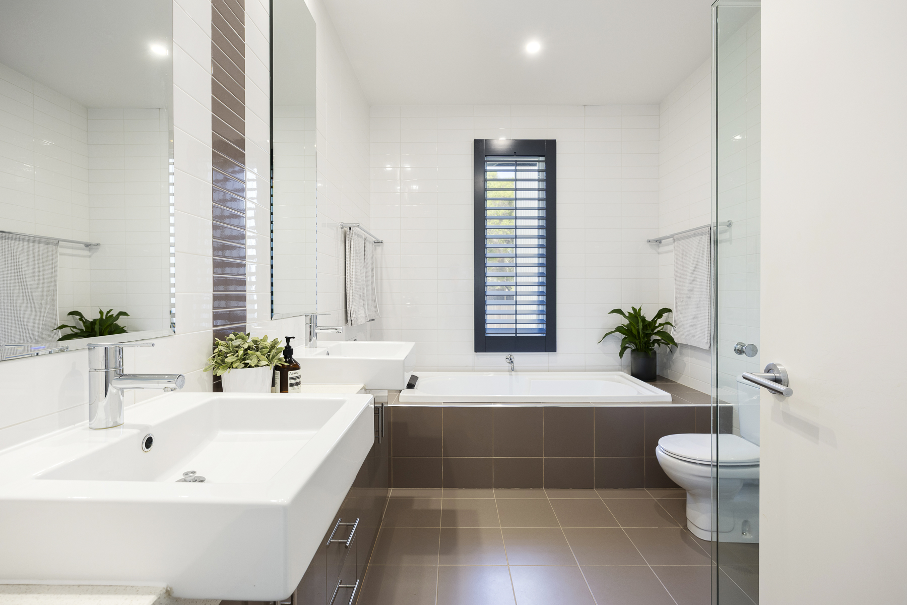  16 Lawrance  Grove, PORTSEA - 物件實景