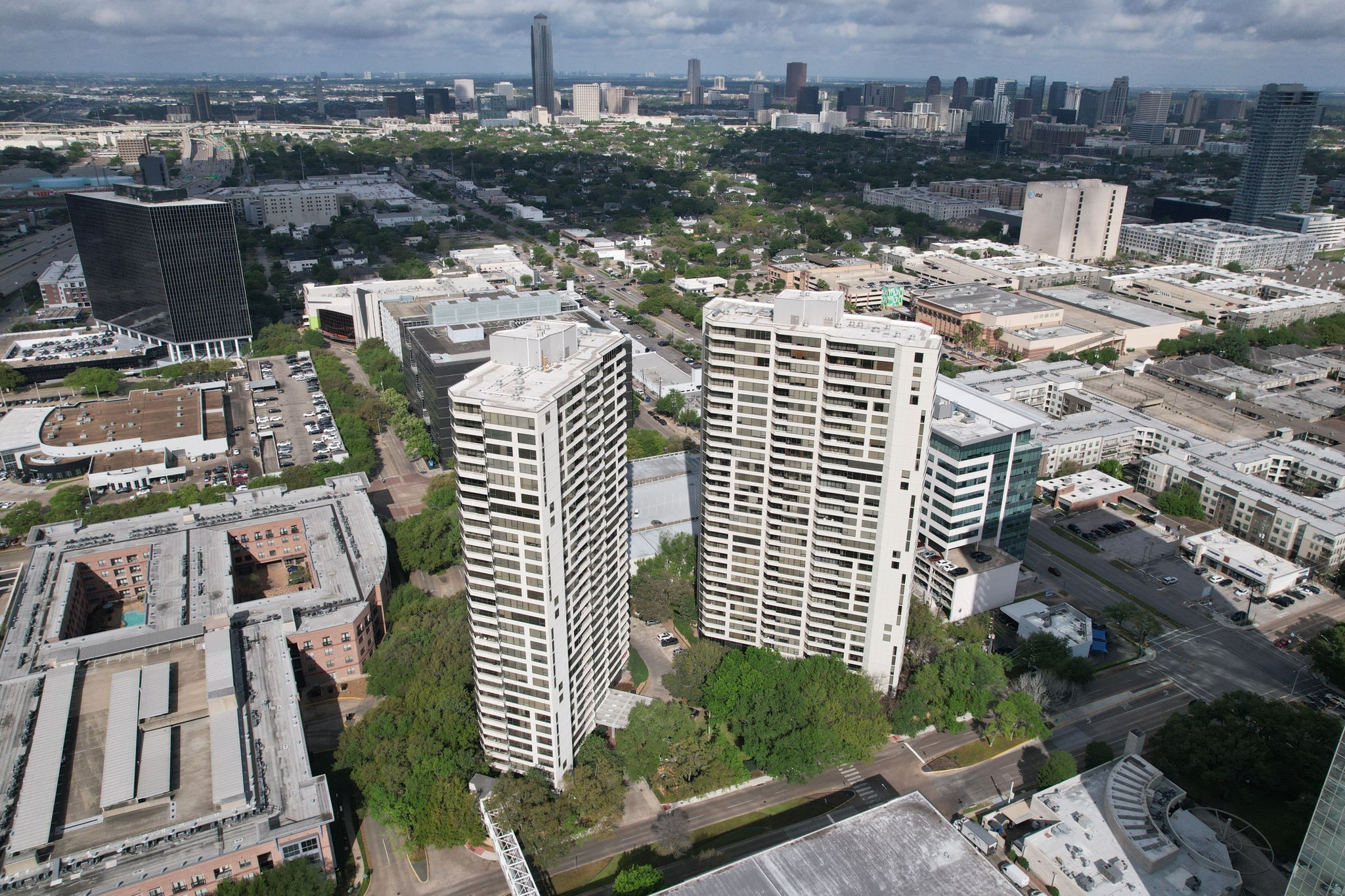  14 Greenway Plaza #2P - 物件實景
