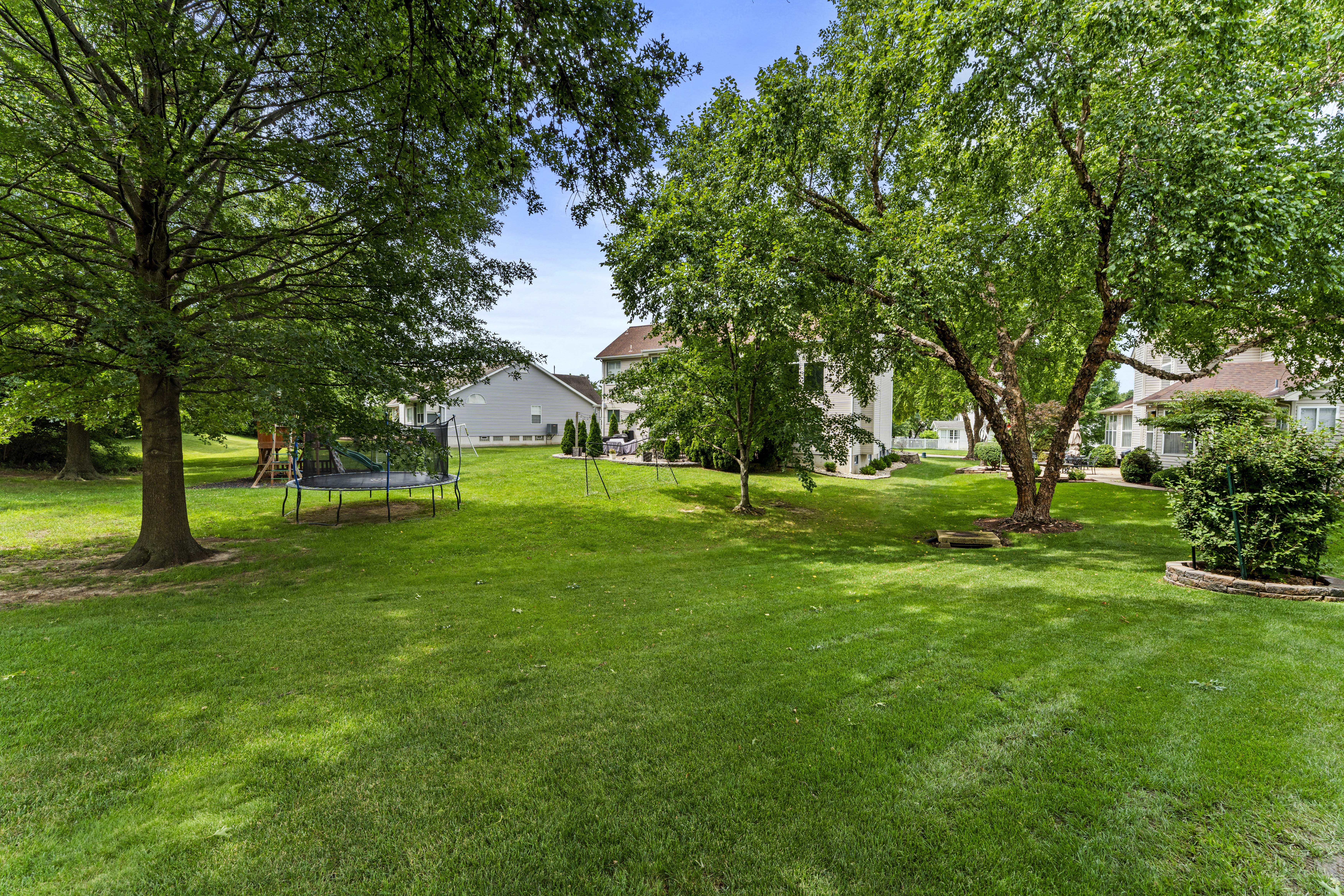  Beautifully maintained 2-story home. - 物件實景