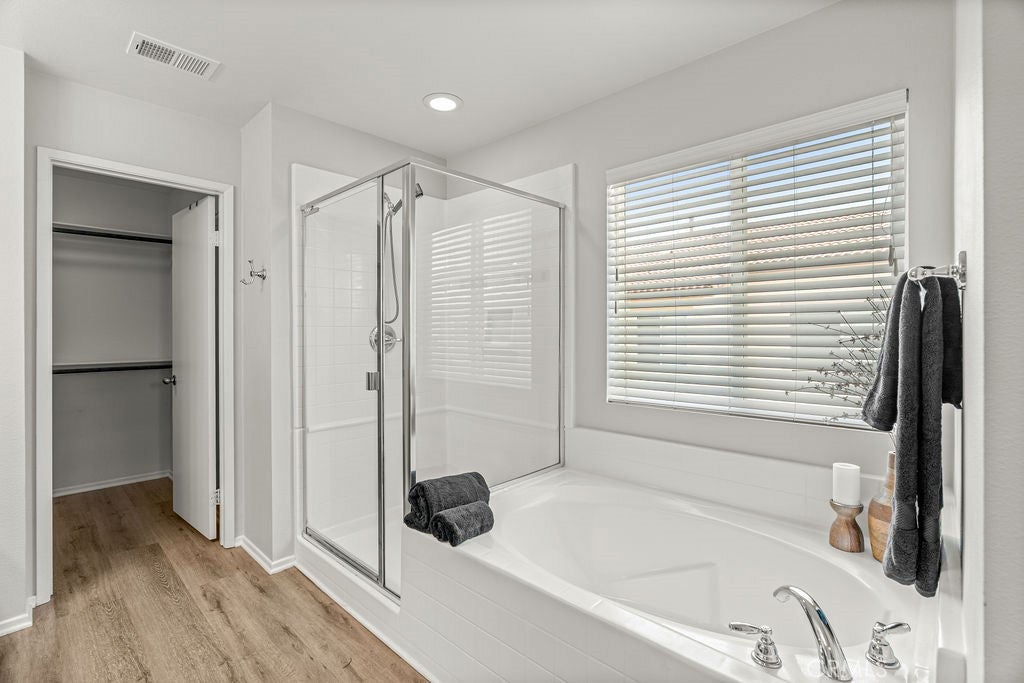 Lake Elsinore, California, 92532, United States, 3 Bedrooms Bedrooms, ,3 BathroomsBathrooms,Residential,For Sale,1979184