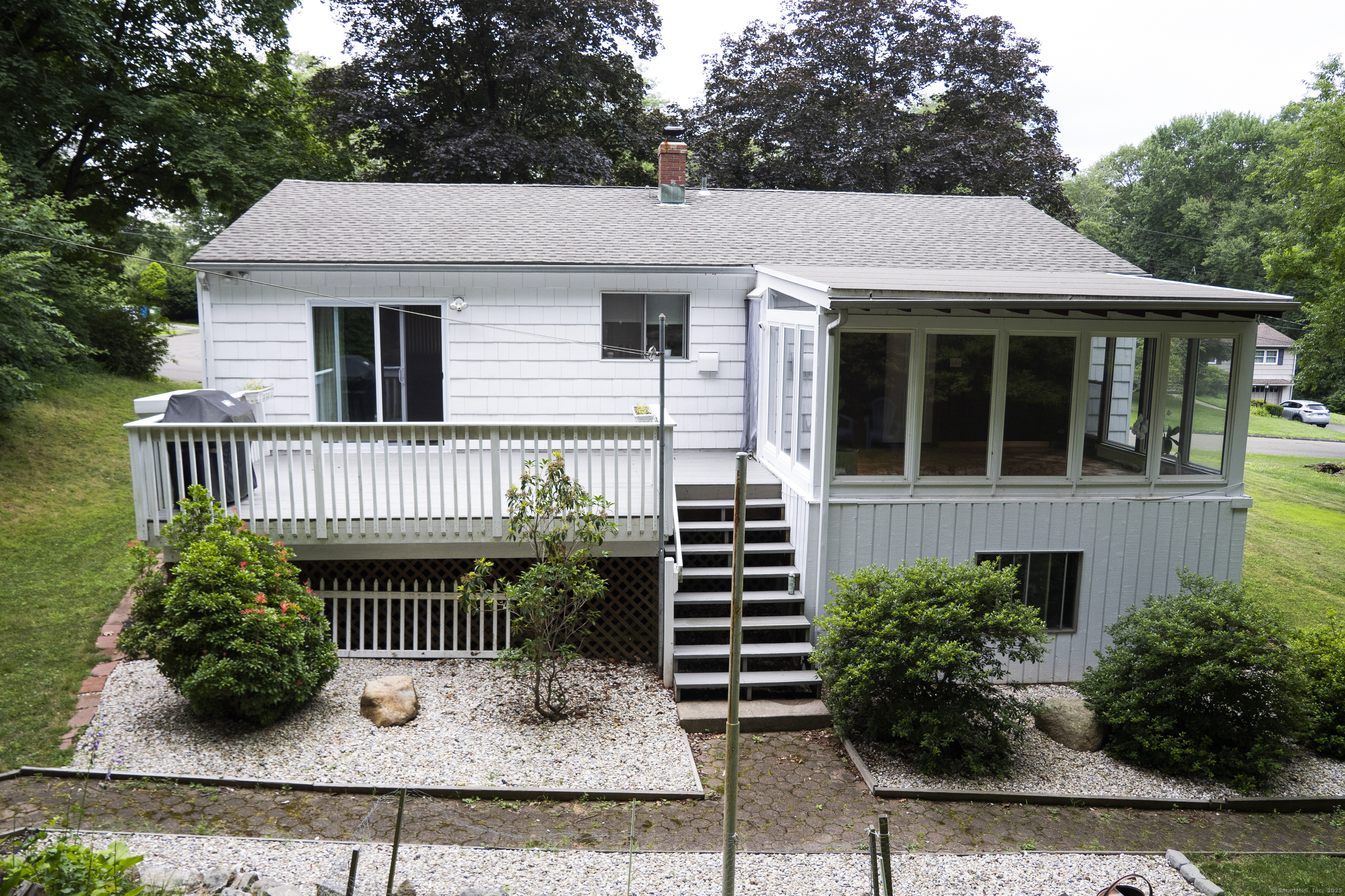 Trumbull, Connecticut, 06611, United States, 3 Bedrooms Bedrooms, ,3 BathroomsBathrooms,Residential,For Sale,1937031