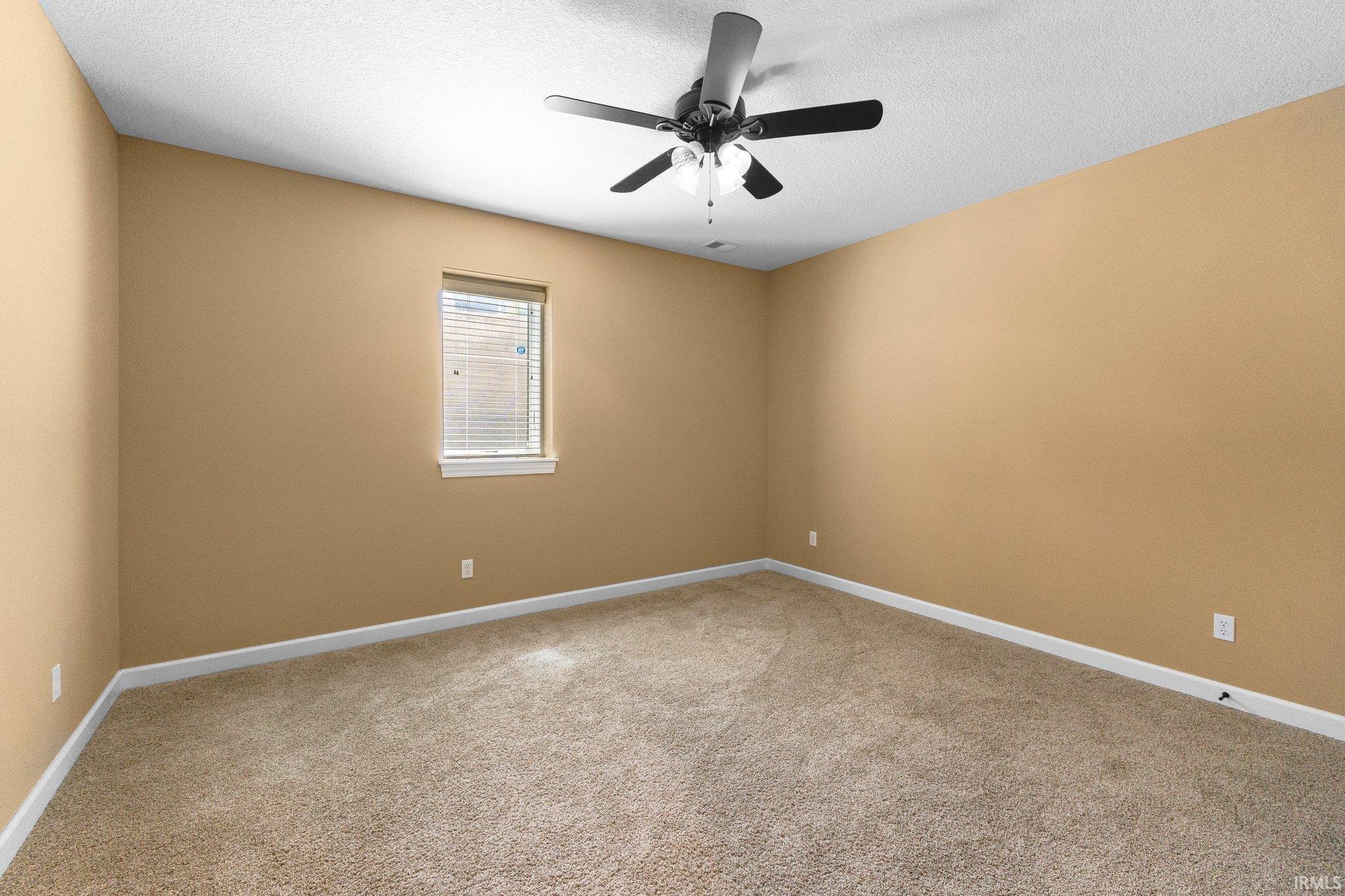 Fort Wayne, Indiana, 46825-7408, United States, 4 Bedrooms Bedrooms, ,5 BathroomsBathrooms,Residential,For Sale,1975267