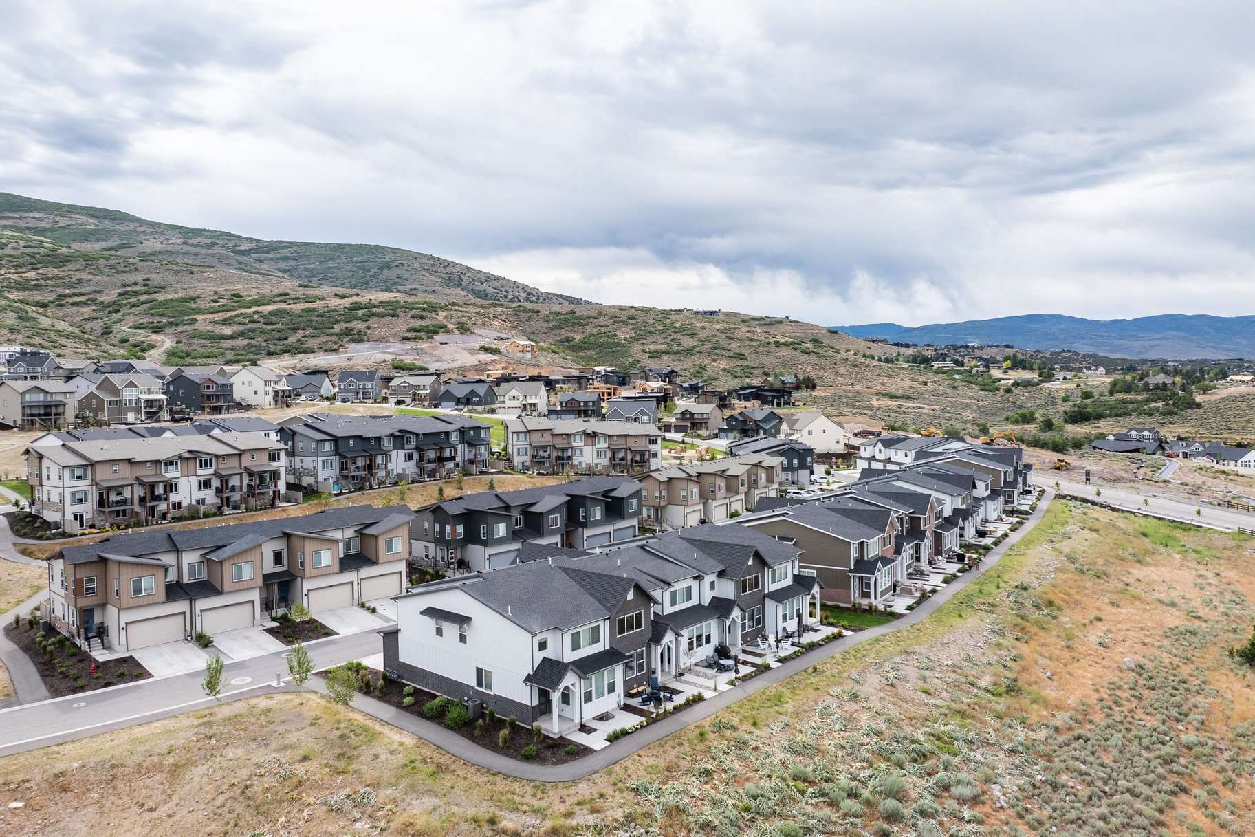  Upgraded Jordanelle Ridge Townhome with Stunning Timpanogos Views - 物件實景