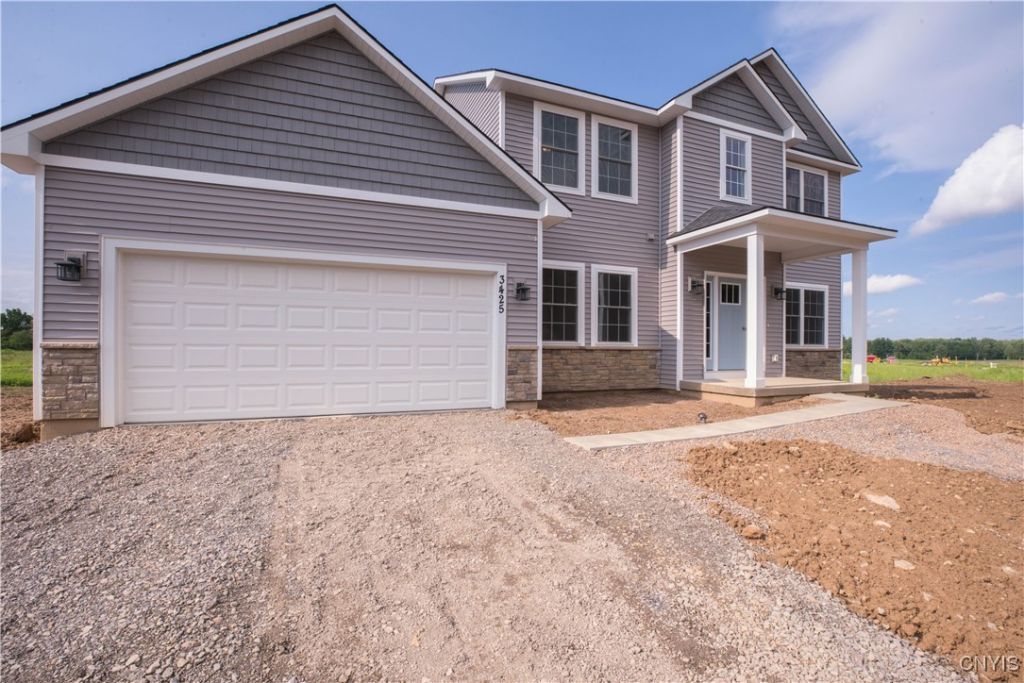 Baldwinsville, New York, 13027, United States, 4 Bedrooms Bedrooms, ,3 BathroomsBathrooms,Residential,For Sale,1906814