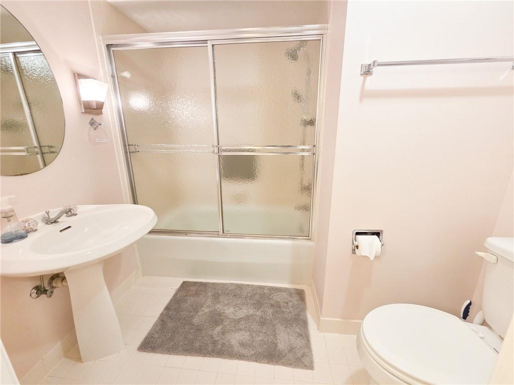 Vero Beach, Florida, 32963, United States, 2 Bedrooms Bedrooms, ,2 BathroomsBathrooms,Residential,For Sale,1977499