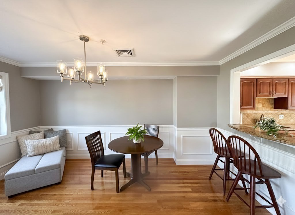 Norwood, Massachusetts, 02062, United States, 2 Bedrooms Bedrooms, ,2 BathroomsBathrooms,Residential,For Sale,1989094