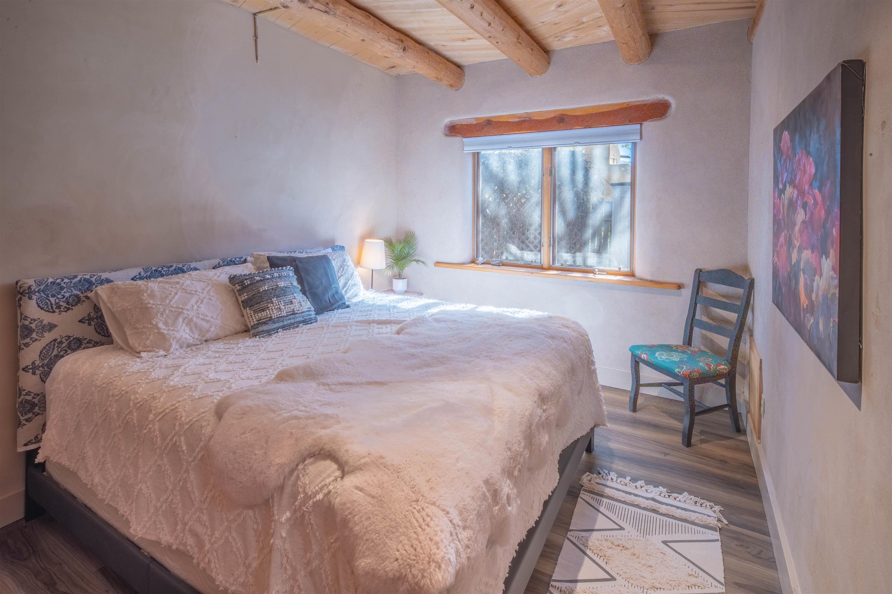 Taos, New Mexico, 87571, United States, 2 Bedrooms Bedrooms, ,2 BathroomsBathrooms,Residential,For Sale,1991479