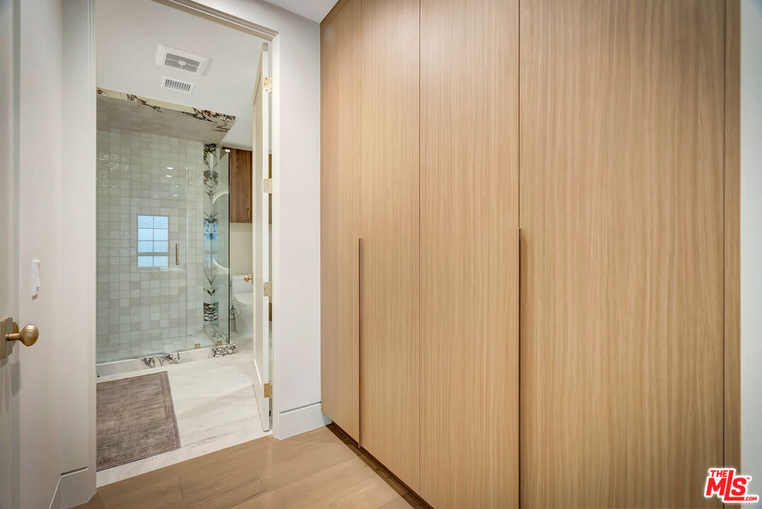 West Hollywood, California, 90069, United States, 3 Bedrooms Bedrooms, ,3 BathroomsBathrooms,Residential,For Sale,1999893