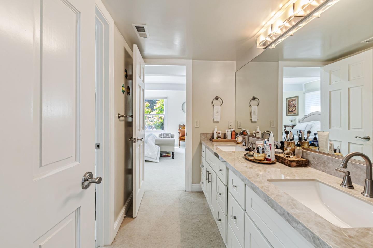 Saratoga, California, 95070, United States, 5 Bedrooms Bedrooms, ,6 BathroomsBathrooms,Residential,For Sale,1891032