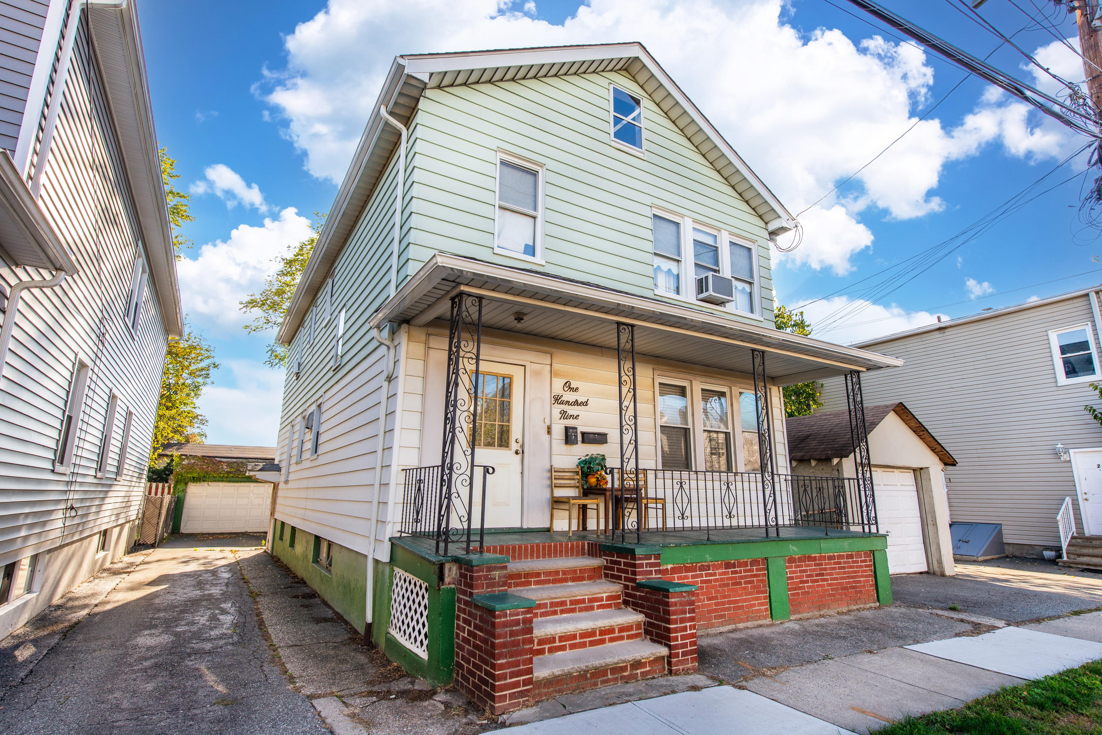 Belleville, New Jersey, 07109, United States, 4 Bedrooms Bedrooms, ,2 BathroomsBathrooms,Residential,For Sale,1977924