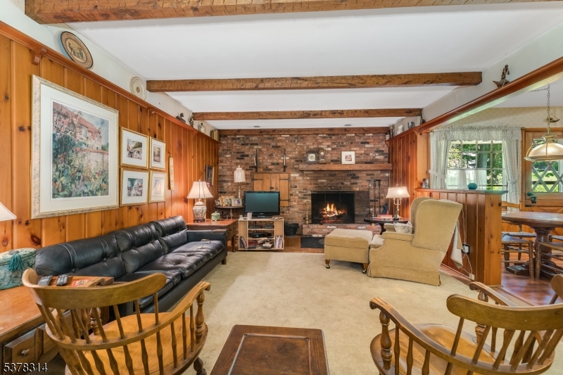 Raritan Twp., New Jersey, 08822, United States, 3 Bedrooms Bedrooms, ,2 BathroomsBathrooms,Residential,For Sale,1917160