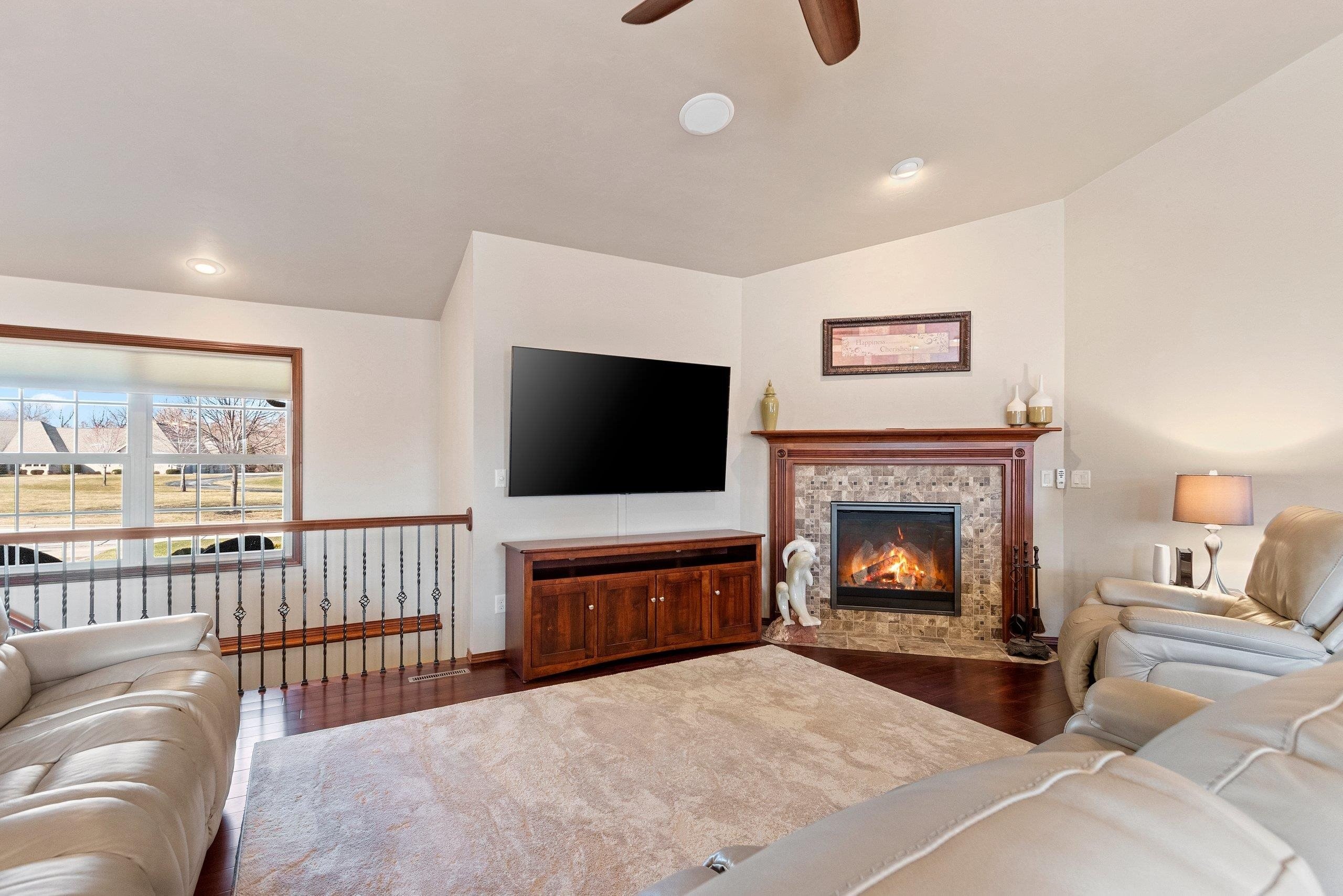 DE PERE, Wisconsin, 54115, United States, 5 Bedrooms Bedrooms, ,4 BathroomsBathrooms,Residential,For Sale,2048678