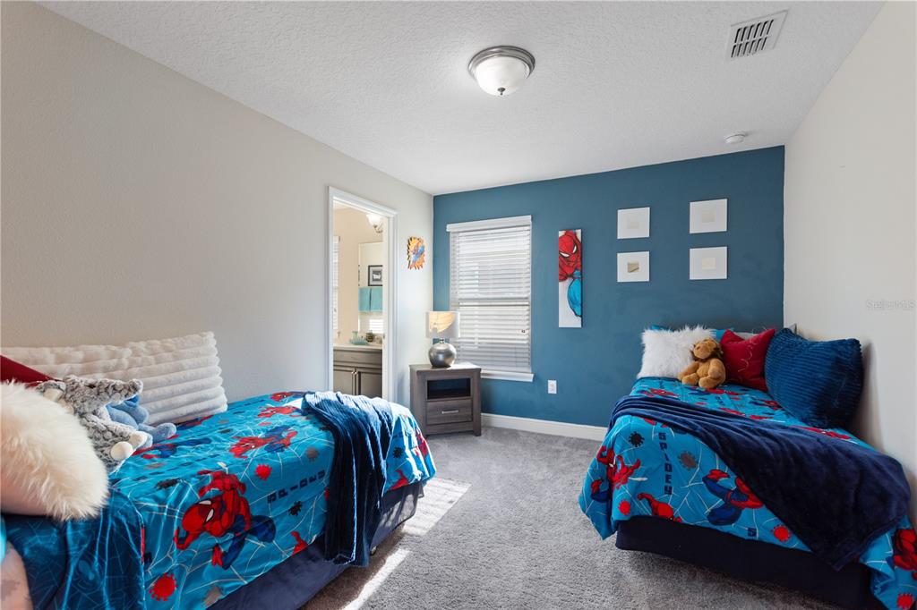 Davenport, Florida, 33837, United States, 5 Bedrooms Bedrooms, ,5 BathroomsBathrooms,Residential,For Sale,1999556