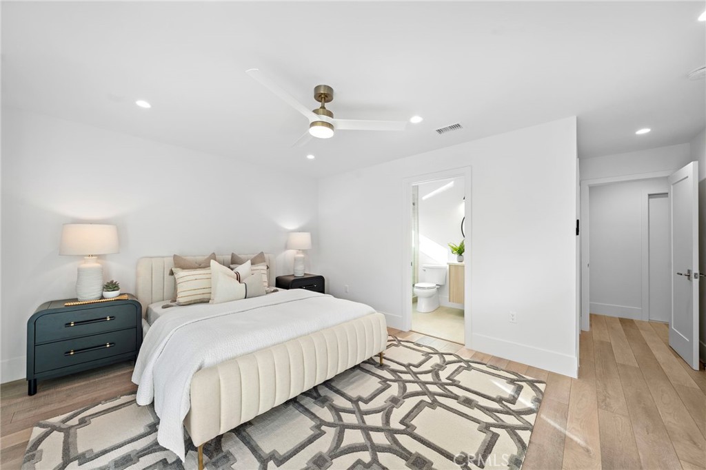 Huntington Beach, California, 92649, United States, 5 Bedrooms Bedrooms, ,4 BathroomsBathrooms,Residential,For Sale,1986485