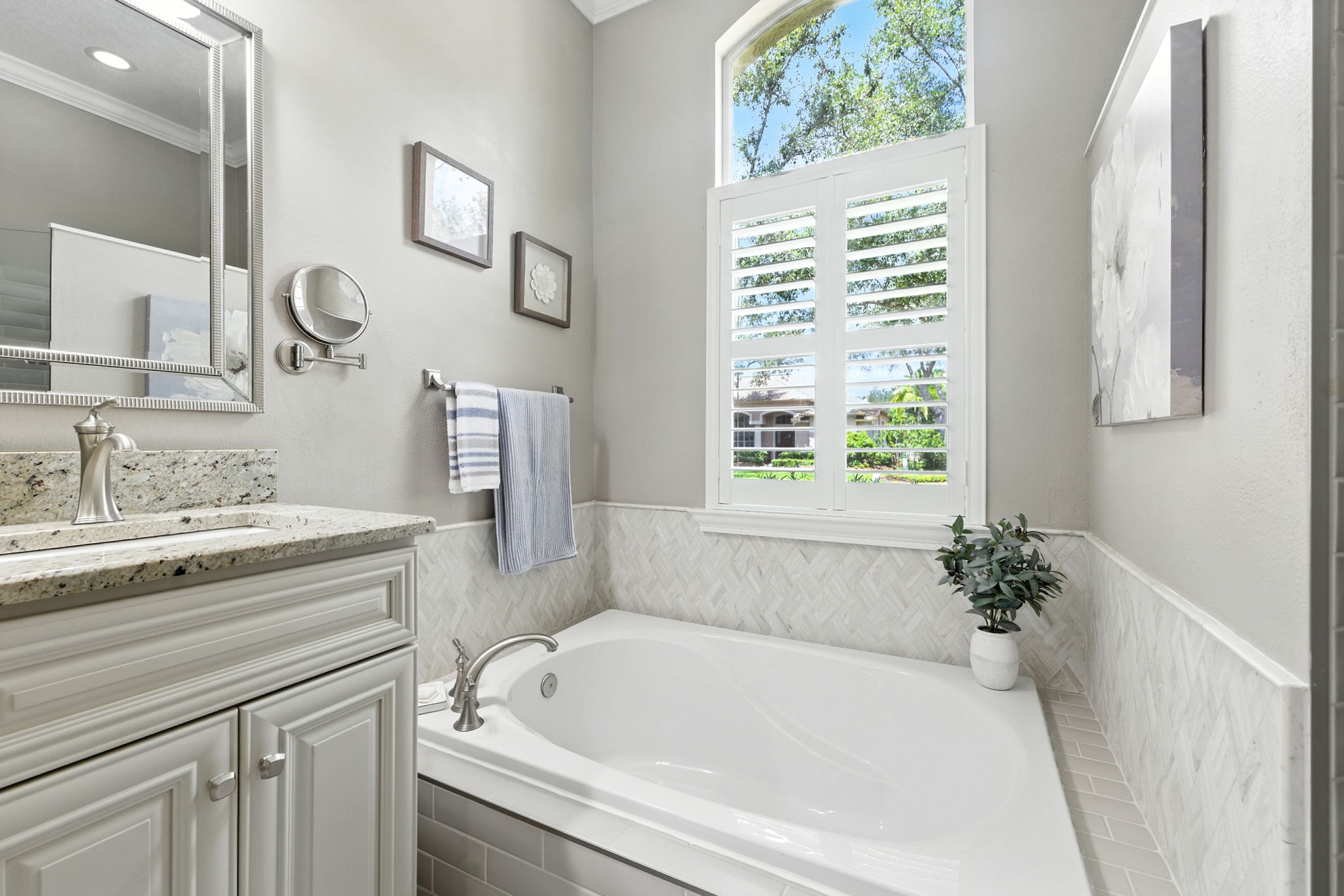 Tampa, Florida, 33647, United States, 3 Bedrooms Bedrooms, ,2 BathroomsBathrooms,Residential,For Sale,1937271