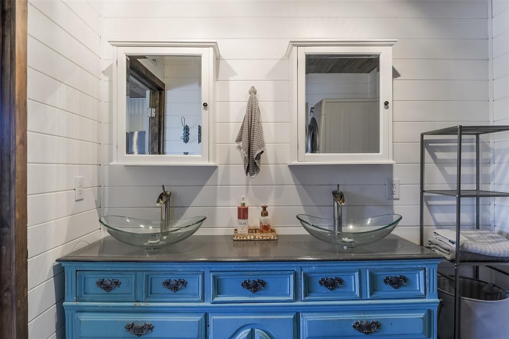 Burleson, Texas, 76028, United States, 1 Bedroom Bedrooms, ,1 BathroomBathrooms,Residential,For Sale,2010008