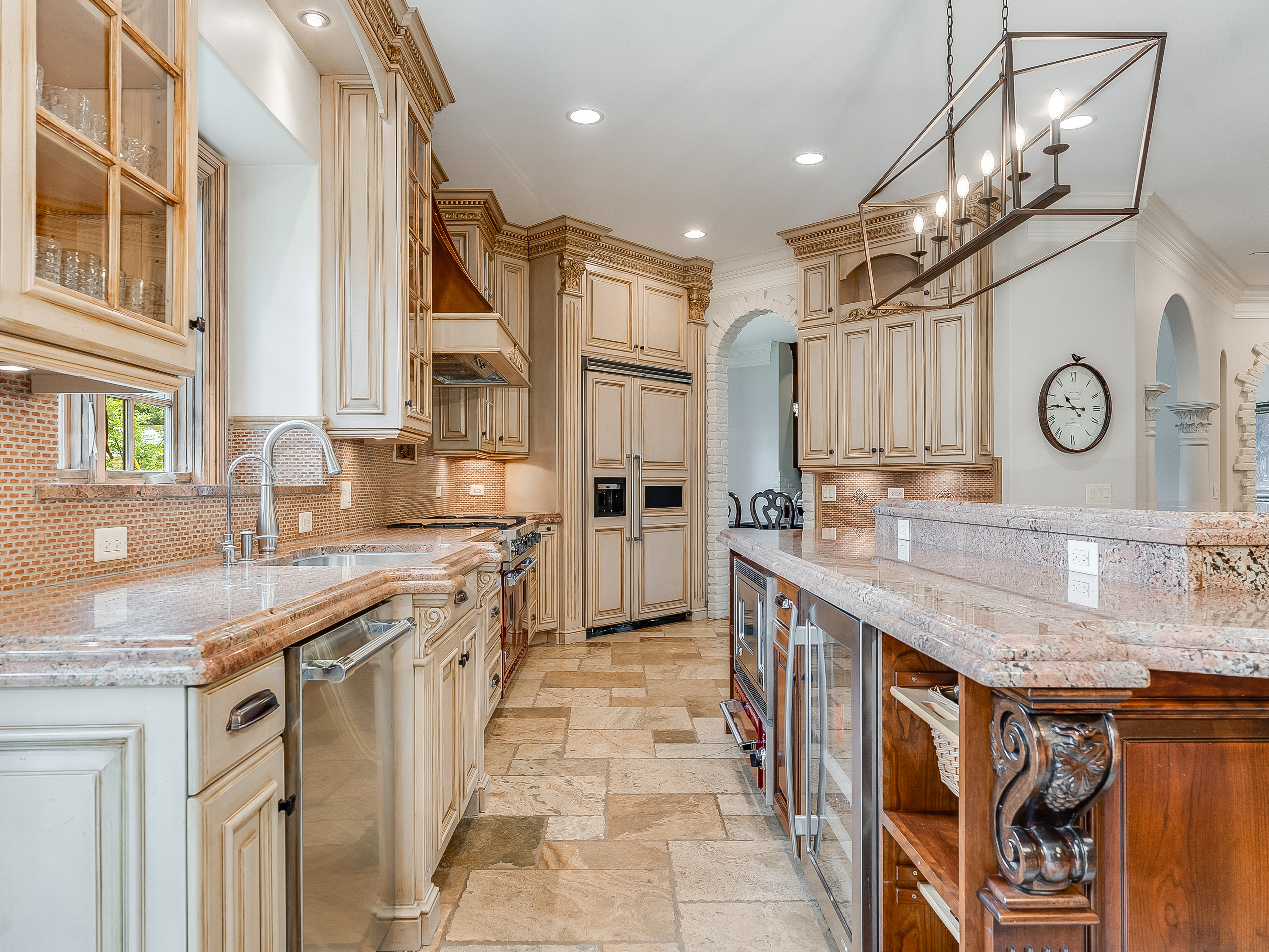  Experience Exceptional Luxury Living in Naperville