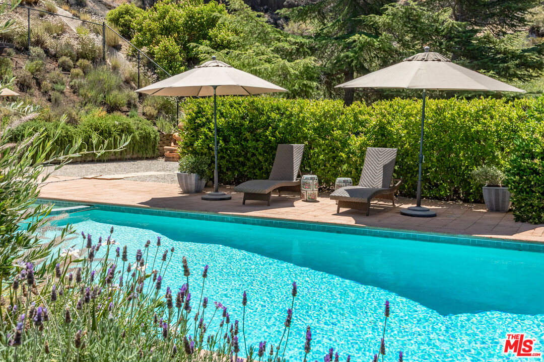 Calabasas, California, 91302, United States, 5 Bedrooms Bedrooms, ,4 BathroomsBathrooms,Residential,For Sale,1926275