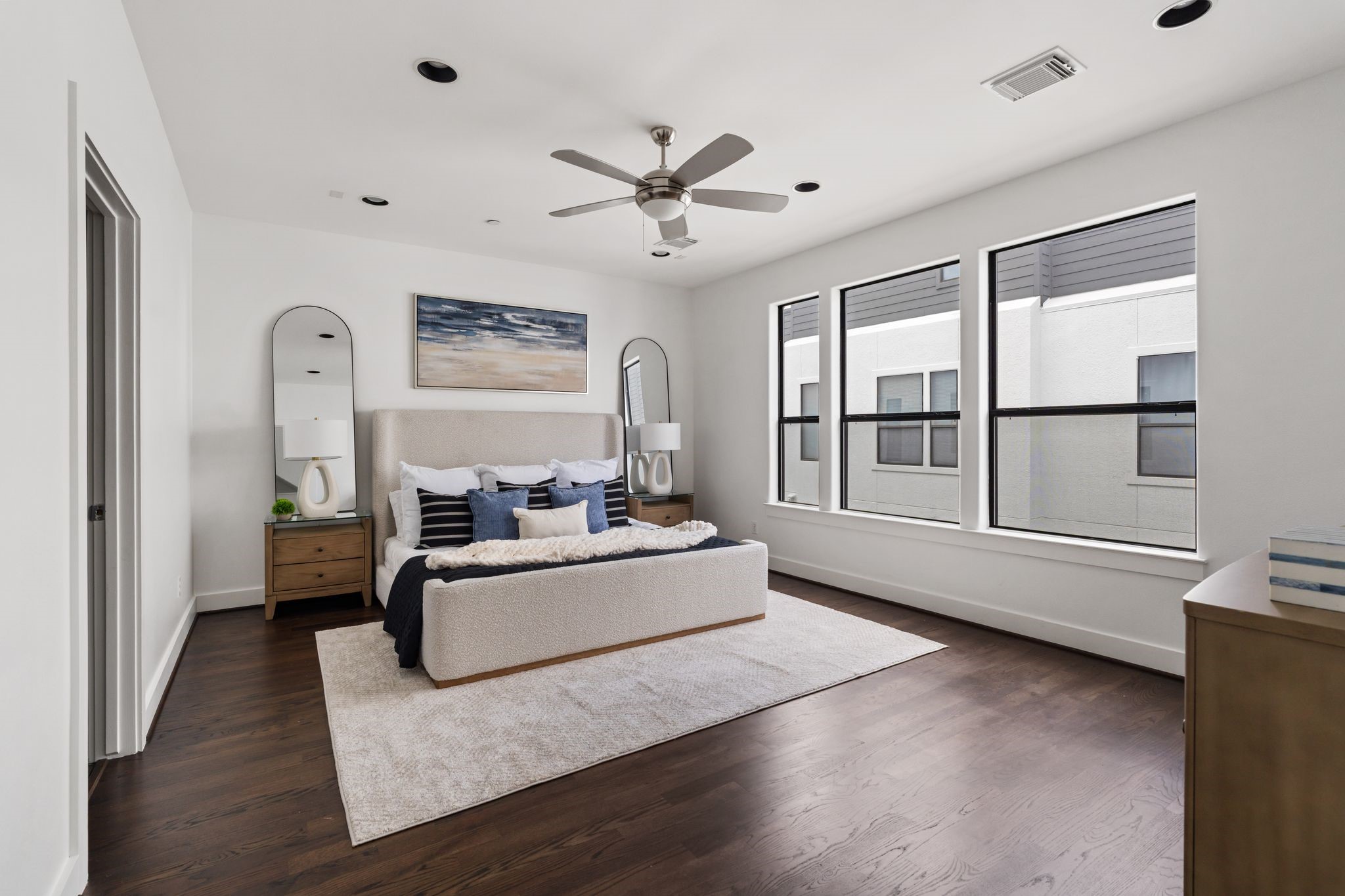  2105 Woodhead Street - 物件實景
