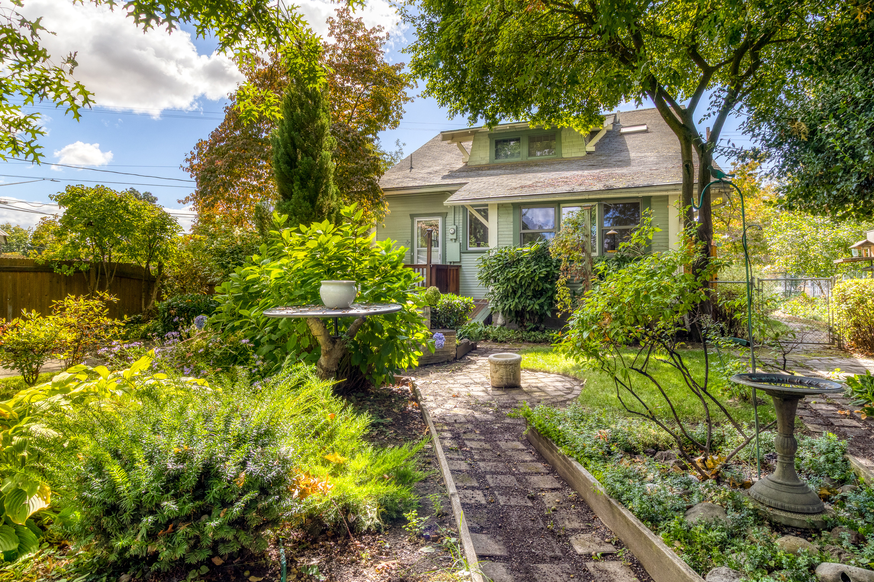  Crawford Home, 1235 Isaacs Ave - 物件實景