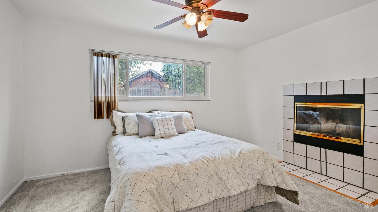 Vacaville, California, 95687, United States, 4 Bedrooms Bedrooms, ,2 BathroomsBathrooms,Residential,For Sale,1957766