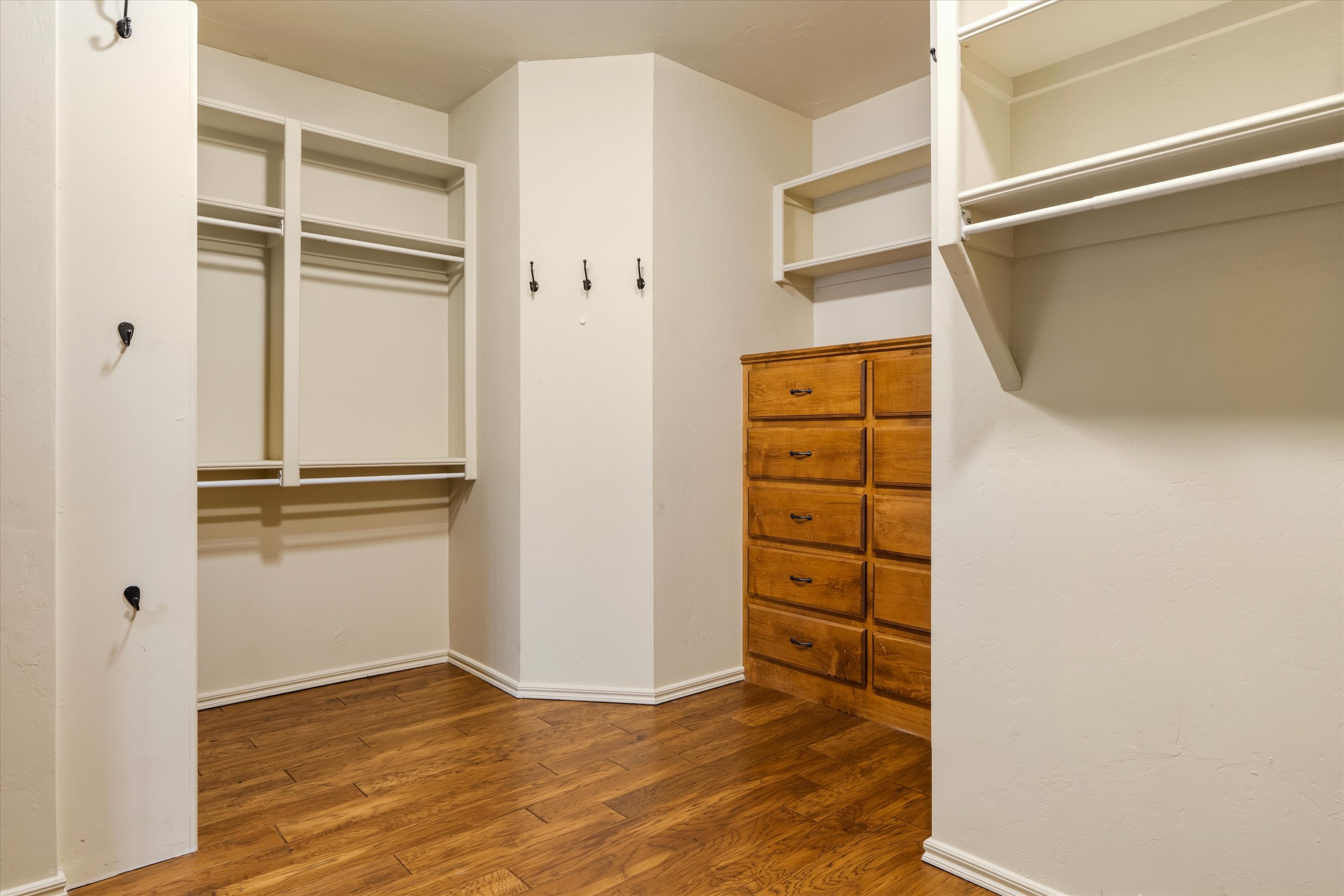 6405 Valley Ridge Drive, Edmond, OK 73034 - 物件實景