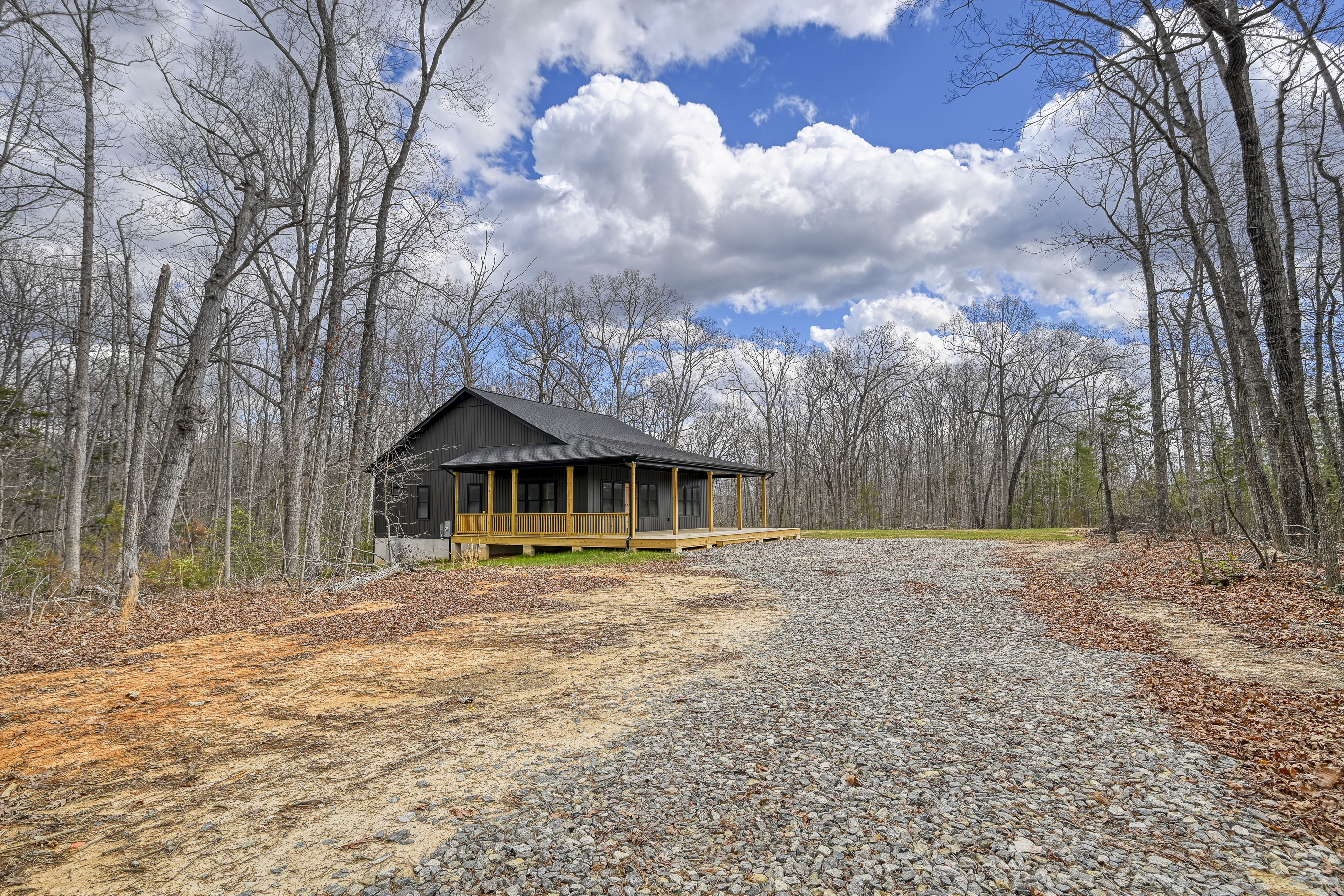  295 Equestrian Landing Trail, Bumpass, VA 23024 - 物件實景