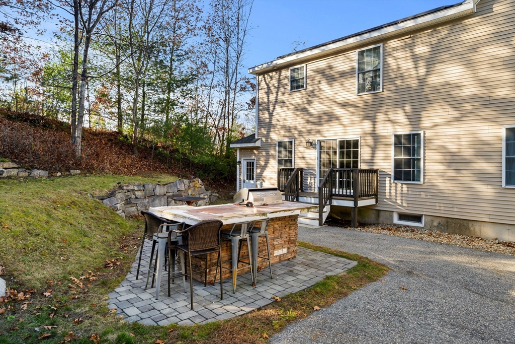 Tyngsboro, Massachusetts, 01879, United States, 4 Bedrooms Bedrooms, ,4 BathroomsBathrooms,Residential,For Sale,2000977