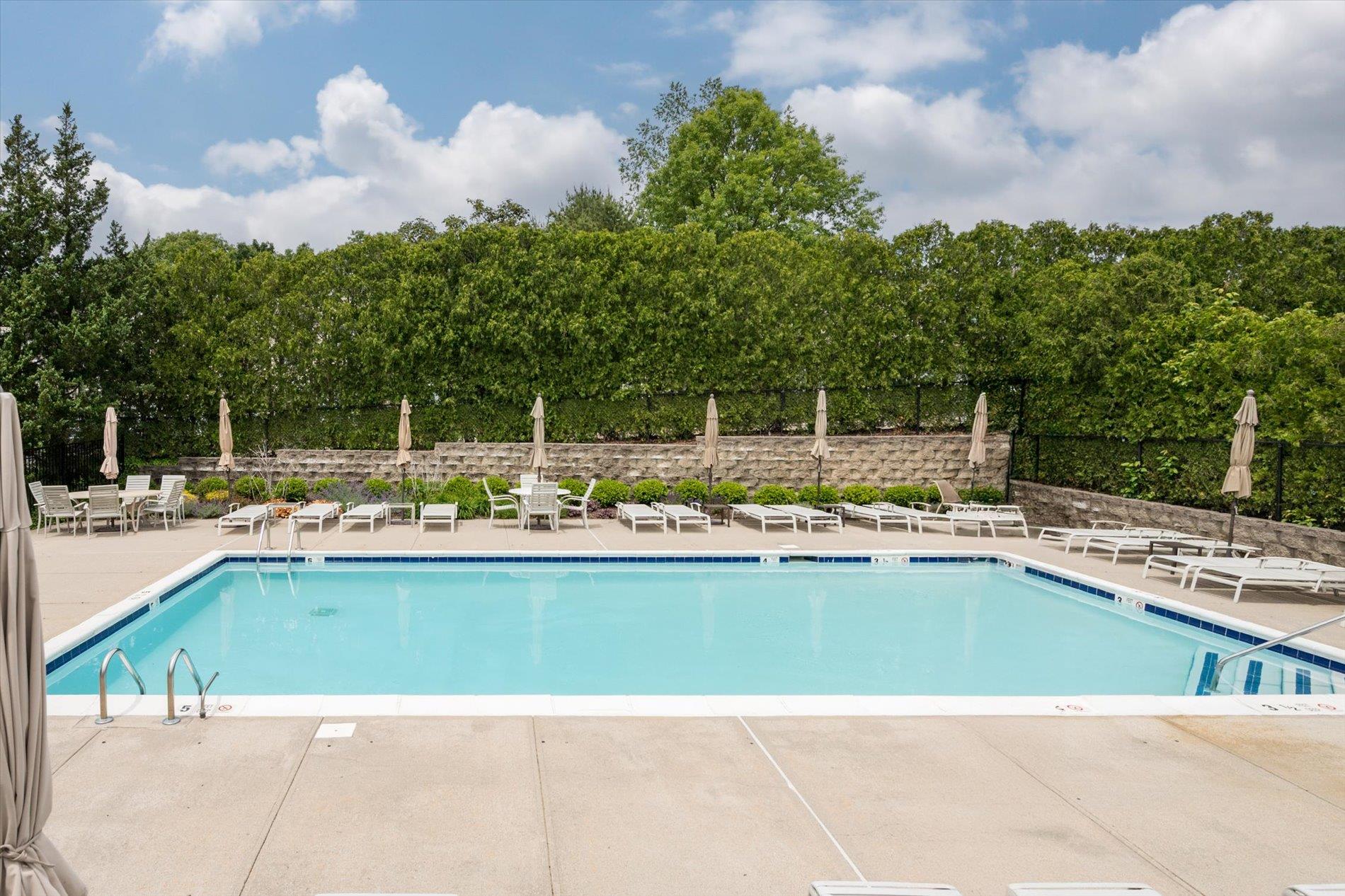 Kings Park, New York, 11754, United States, 3 Bedrooms Bedrooms, ,3 BathroomsBathrooms,Residential,For Sale,1827853