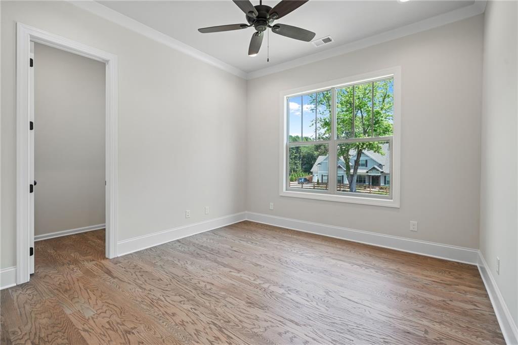 Gainesville, Georgia, 30506, United States, 4 Bedrooms Bedrooms, ,5 BathroomsBathrooms,Residential,For Sale,2008564