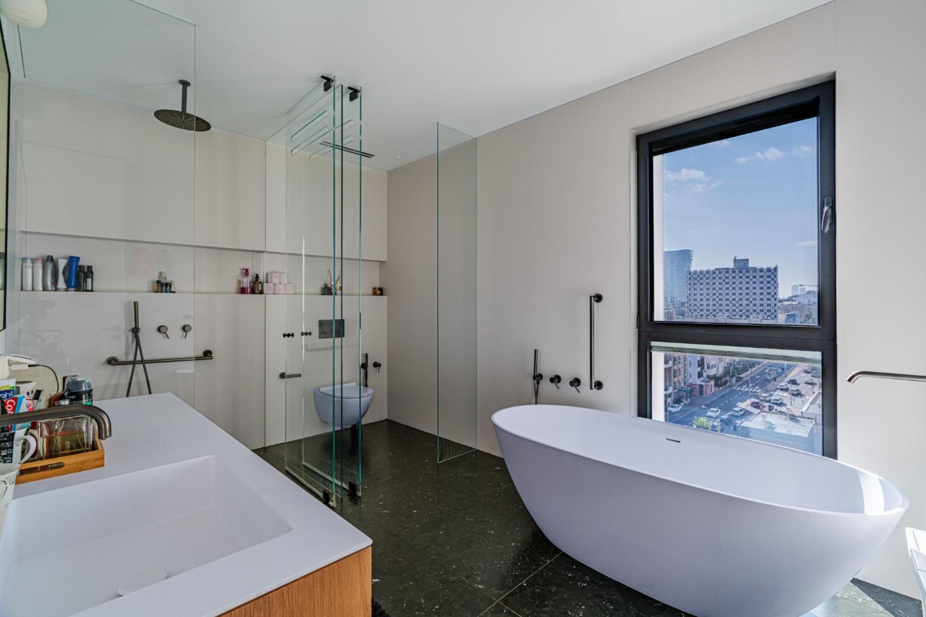  Sea View Designer Mini Penthouse by Metzizim Beach - 物件實景
