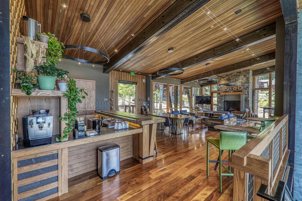 Truckee, California, 96161, United States, ,Land,For Sale,1999016