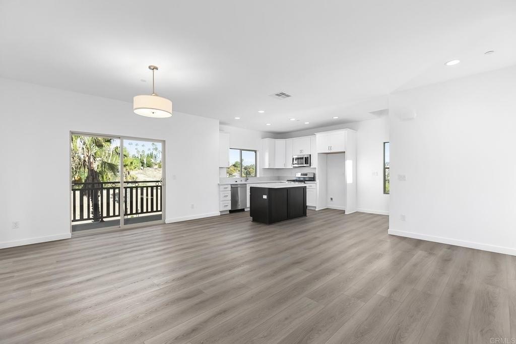 Lemon Grove, California, 91945, United States, 4 Bedrooms Bedrooms, ,4 BathroomsBathrooms,Residential,For Sale,1892804