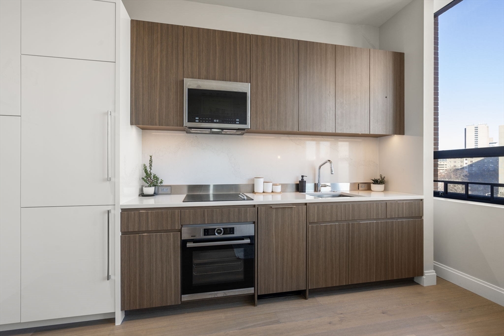 Boston, Massachusetts, 02118, United States, 1 Bedroom Bedrooms, ,1 BathroomBathrooms,Residential,For Sale,1896356