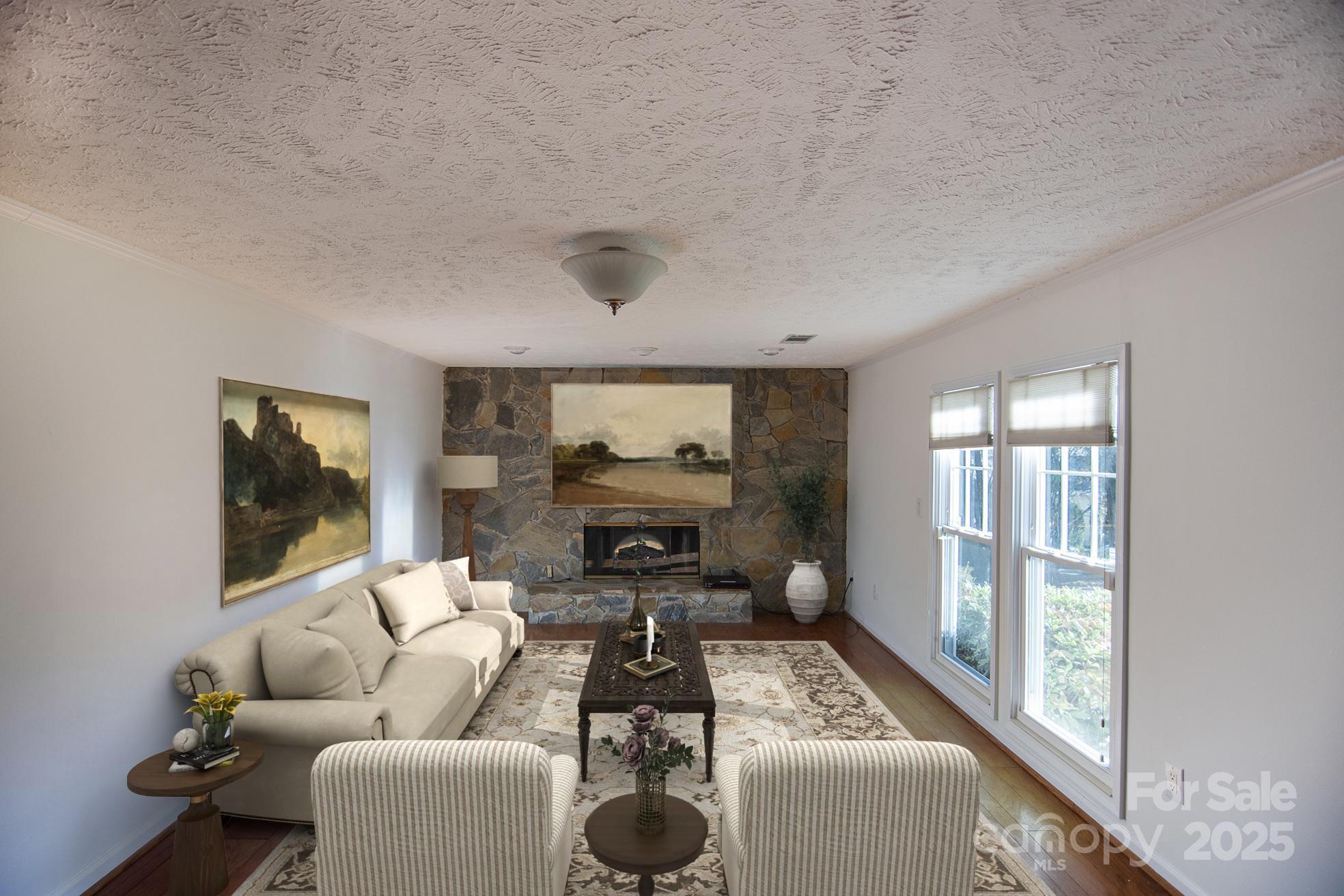 Hendersonville, North Carolina, 28792, United States, 3 Bedrooms Bedrooms, ,3 BathroomsBathrooms,Residential,For Sale,1976526