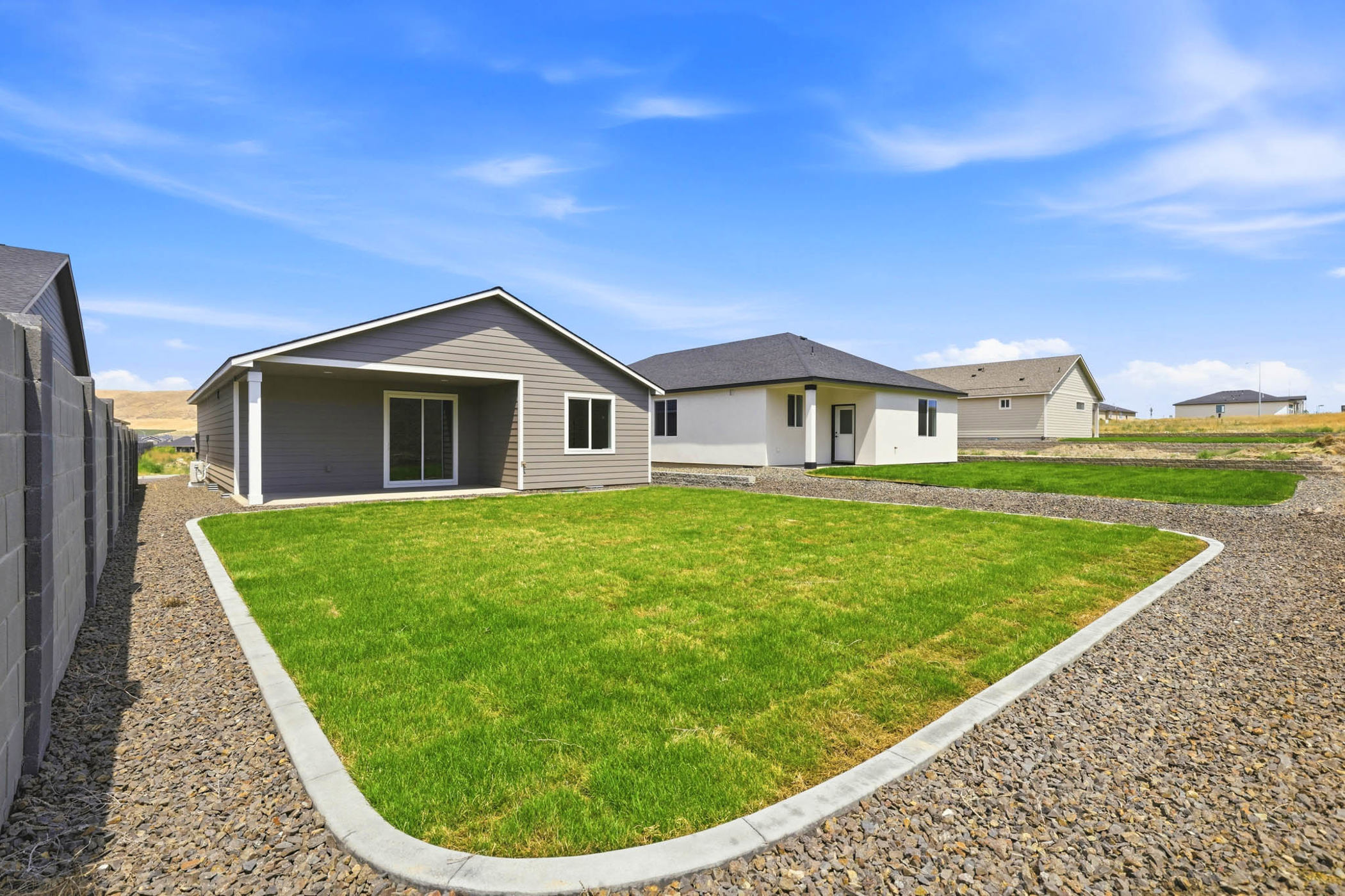  Quality builder, fully landscaped, Brand New - 物件實景