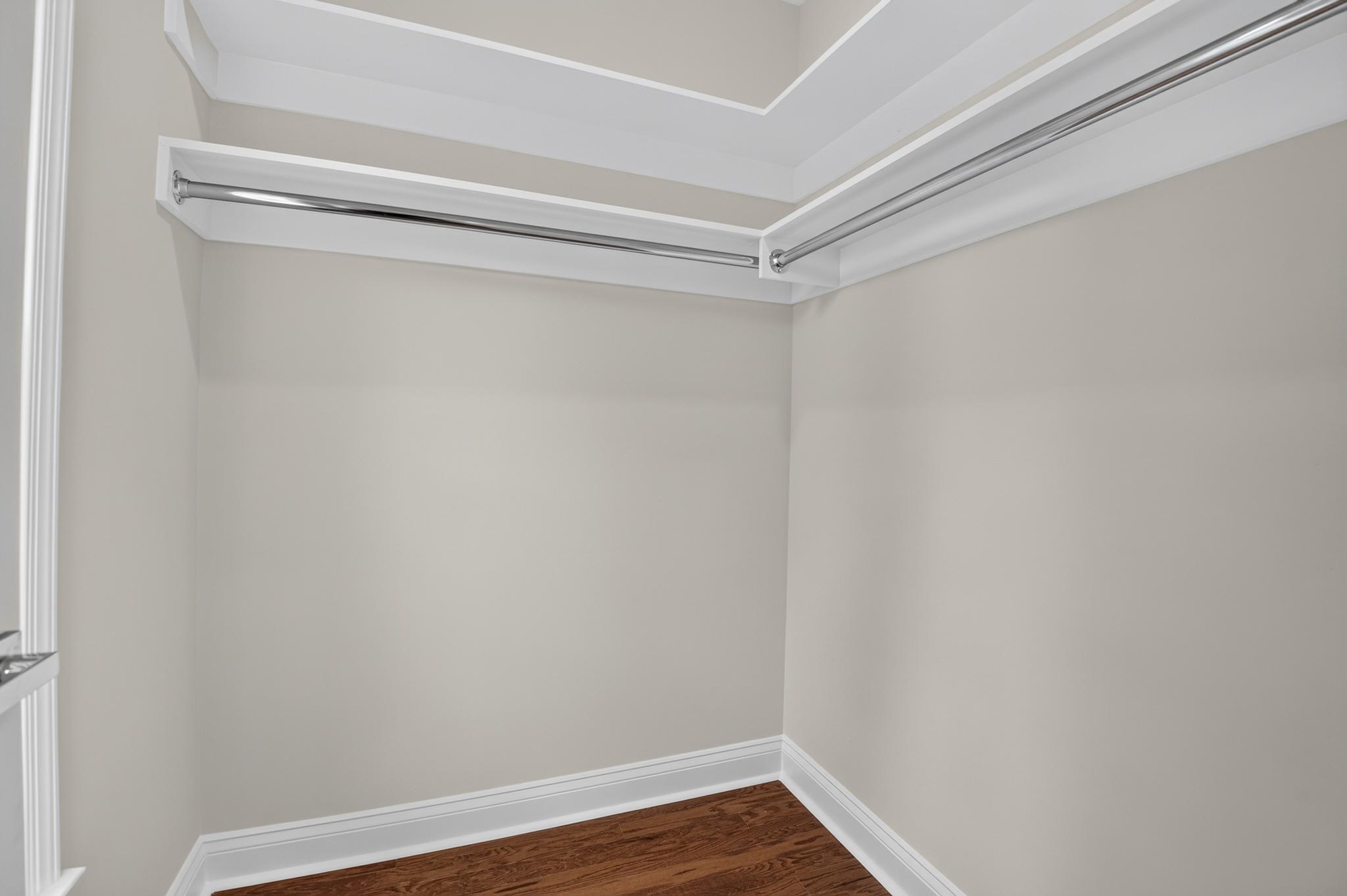  13621 Pine View Lane, Rockville, MD 20850 - 物件實景