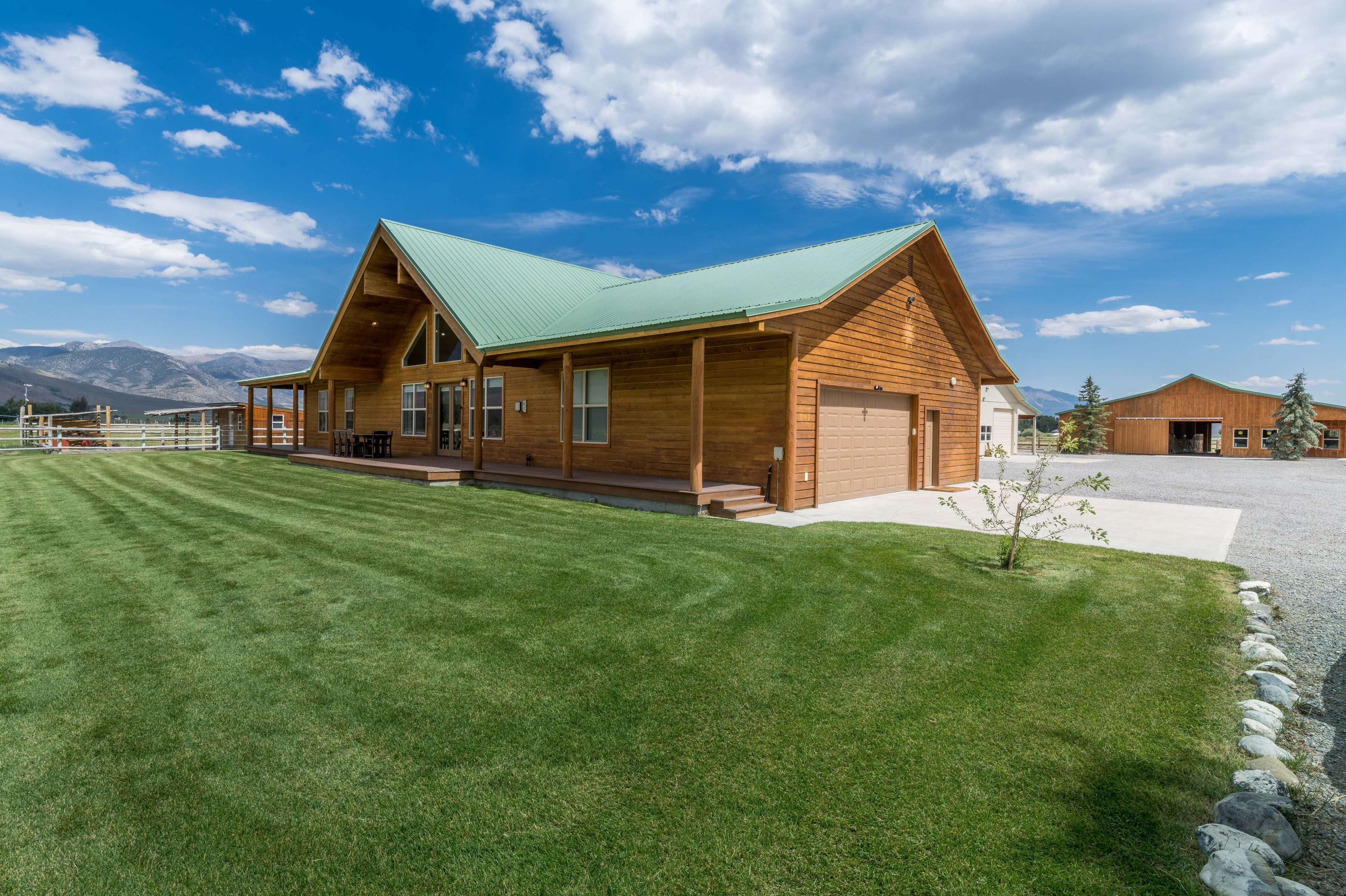  Equestrian Estate at the Base of Mt. Borah - 物件實景