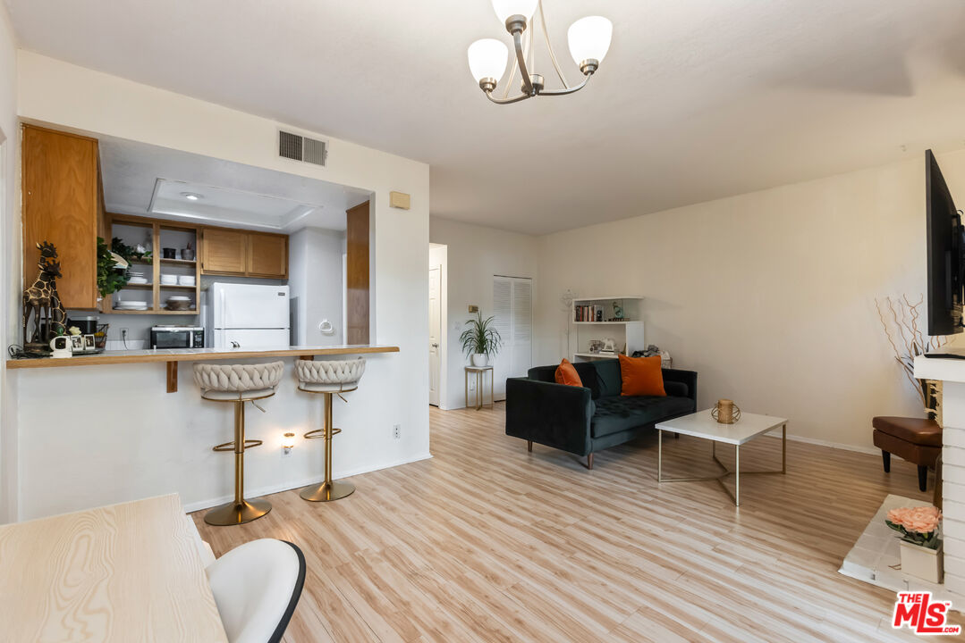 Playa Del Rey, California, 90293, United States, 1 Bedroom Bedrooms, ,1 BathroomBathrooms,Residential,For Sale,1940076