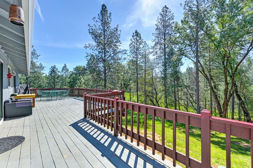 Foresthill, California, 95631, United States, 3 Bedrooms Bedrooms, ,2 BathroomsBathrooms,Residential,For Sale,1819375