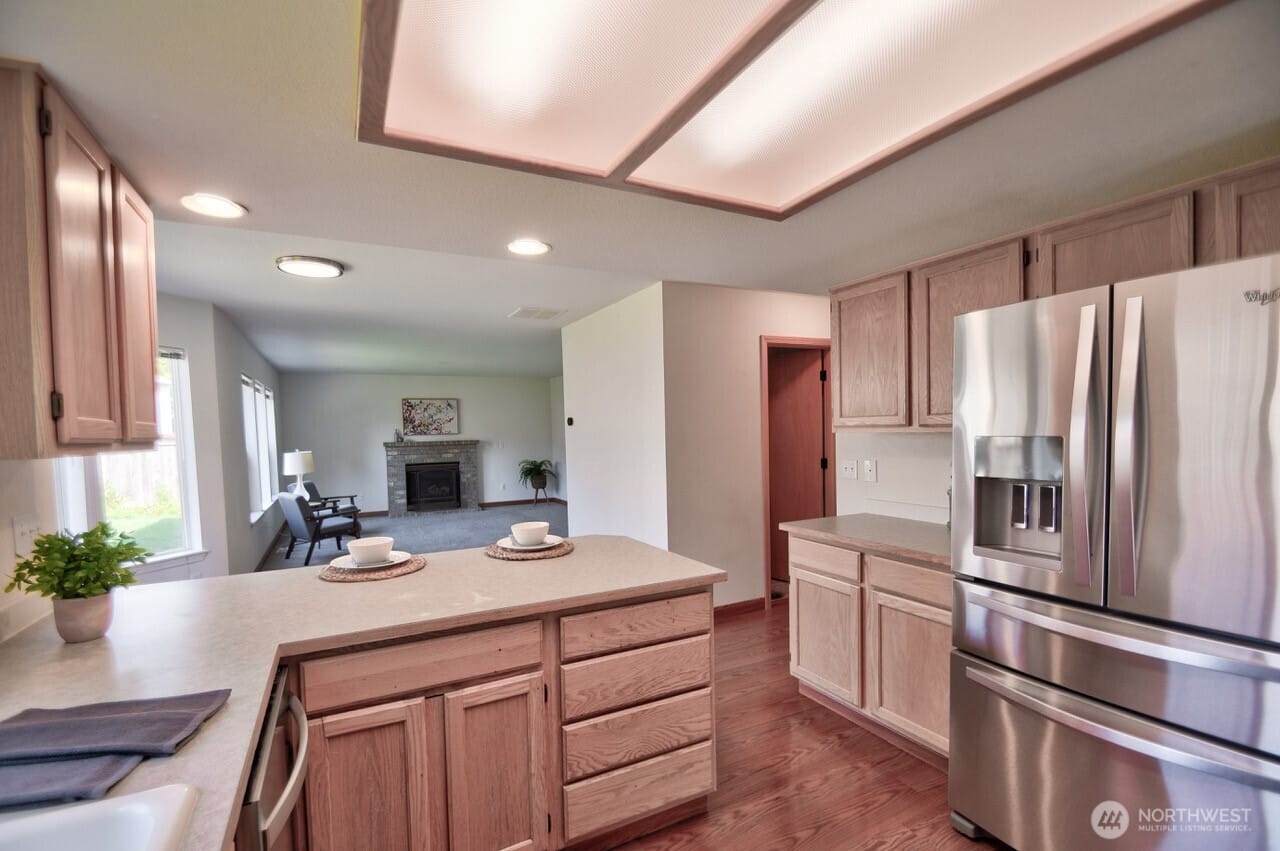 Lacey, Washington, 98513, United States, 4 Bedrooms Bedrooms, ,3 BathroomsBathrooms,Residential,For Sale,1932145