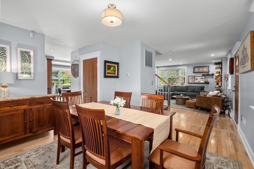 Swansea, Massachusetts, 02777, United States, 3 Bedrooms Bedrooms, ,2 BathroomsBathrooms,Residential,For Sale,1847611