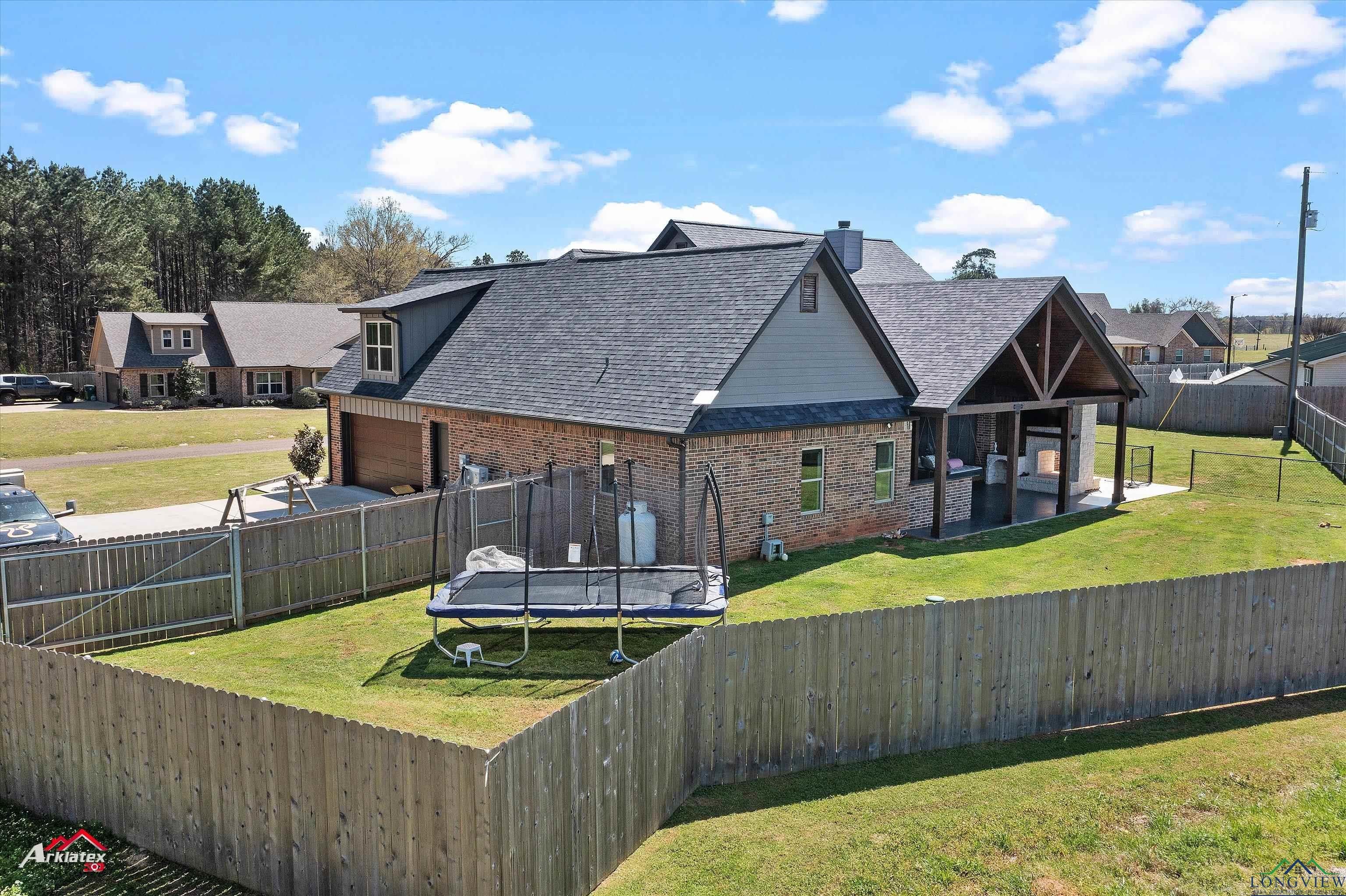 Hallsville, Texas, 75650-3511, United States, 4 Bedrooms Bedrooms, ,3 BathroomsBathrooms,Residential,For Sale,1980280