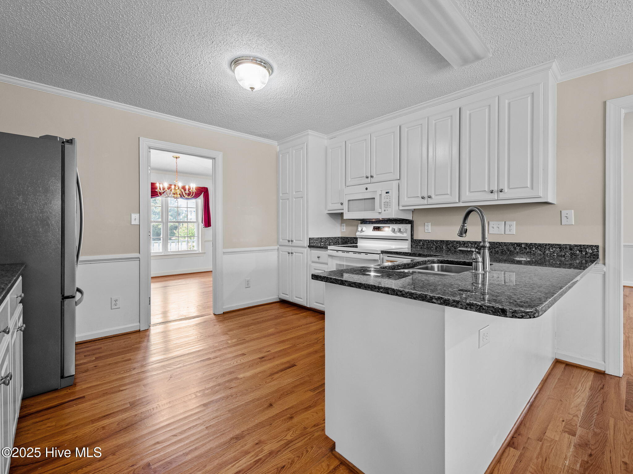 Cedar Point, North Carolina, 28584, United States, 3 Bedrooms Bedrooms, ,2 BathroomsBathrooms,Residential,For Sale,1957404