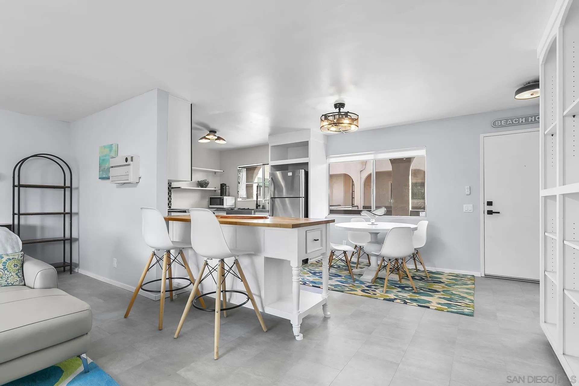 San Diego, California, 92117, United States, 1 Bedroom Bedrooms, ,1 BathroomBathrooms,Residential,For Sale,1987946