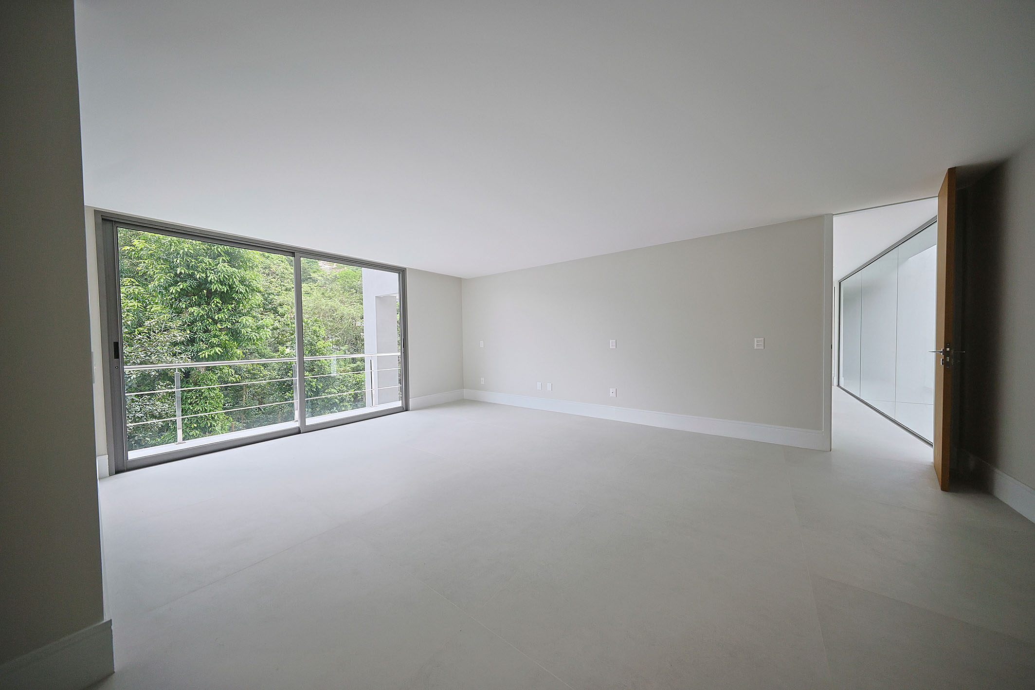  Triplex house with four suites and views of Pedra da Gávea in São Conrado - 物件實景