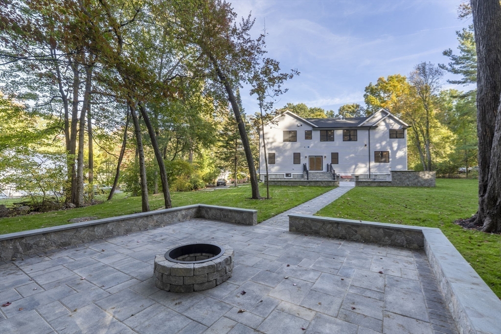 Bedford, Massachusetts, 01730, United States, 4 Bedrooms Bedrooms, ,5 BathroomsBathrooms,Residential,For Sale,1984160